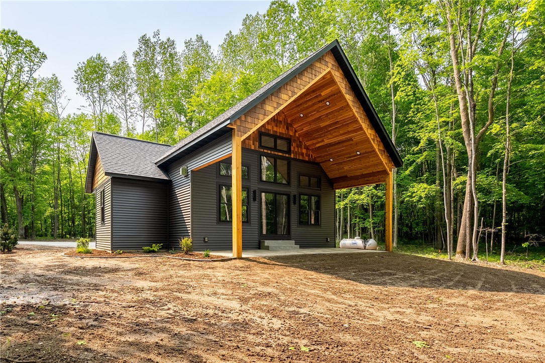 Bloomer, Wisconsin, 54724, United States, 3 Bedrooms Bedrooms, ,3 BathroomsBathrooms,Residential,For Sale,1751158
