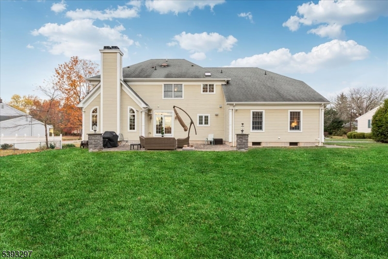 Edison Twp., New Jersey, 08820, United States, 5 Bedrooms Bedrooms, ,4 BathroomsBathrooms,Residential,For Sale,1989591