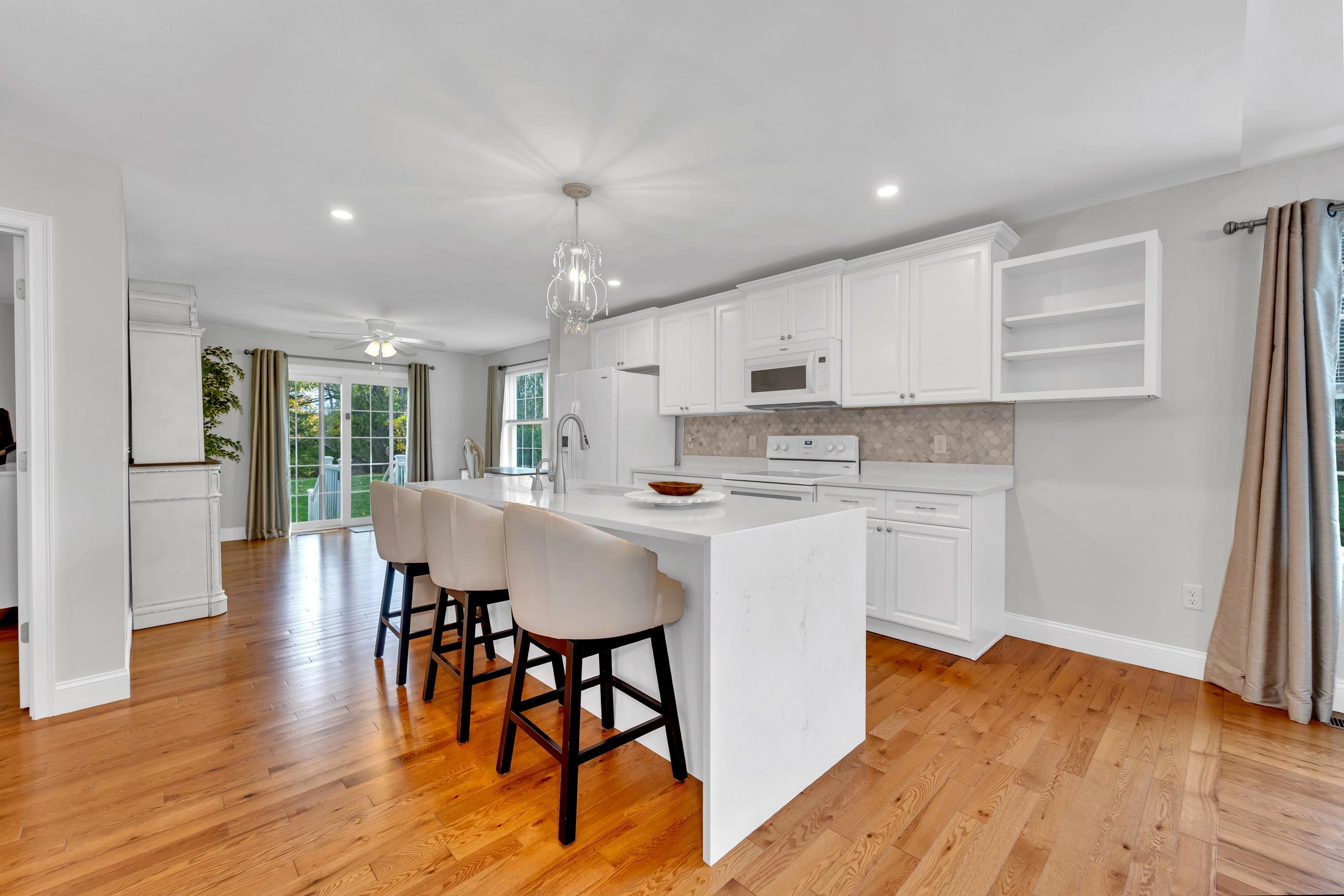 Brentwood, New Hampshire, 03833, United States, 2 Bedrooms Bedrooms, ,2 BathroomsBathrooms,Residential,For Sale,1976209