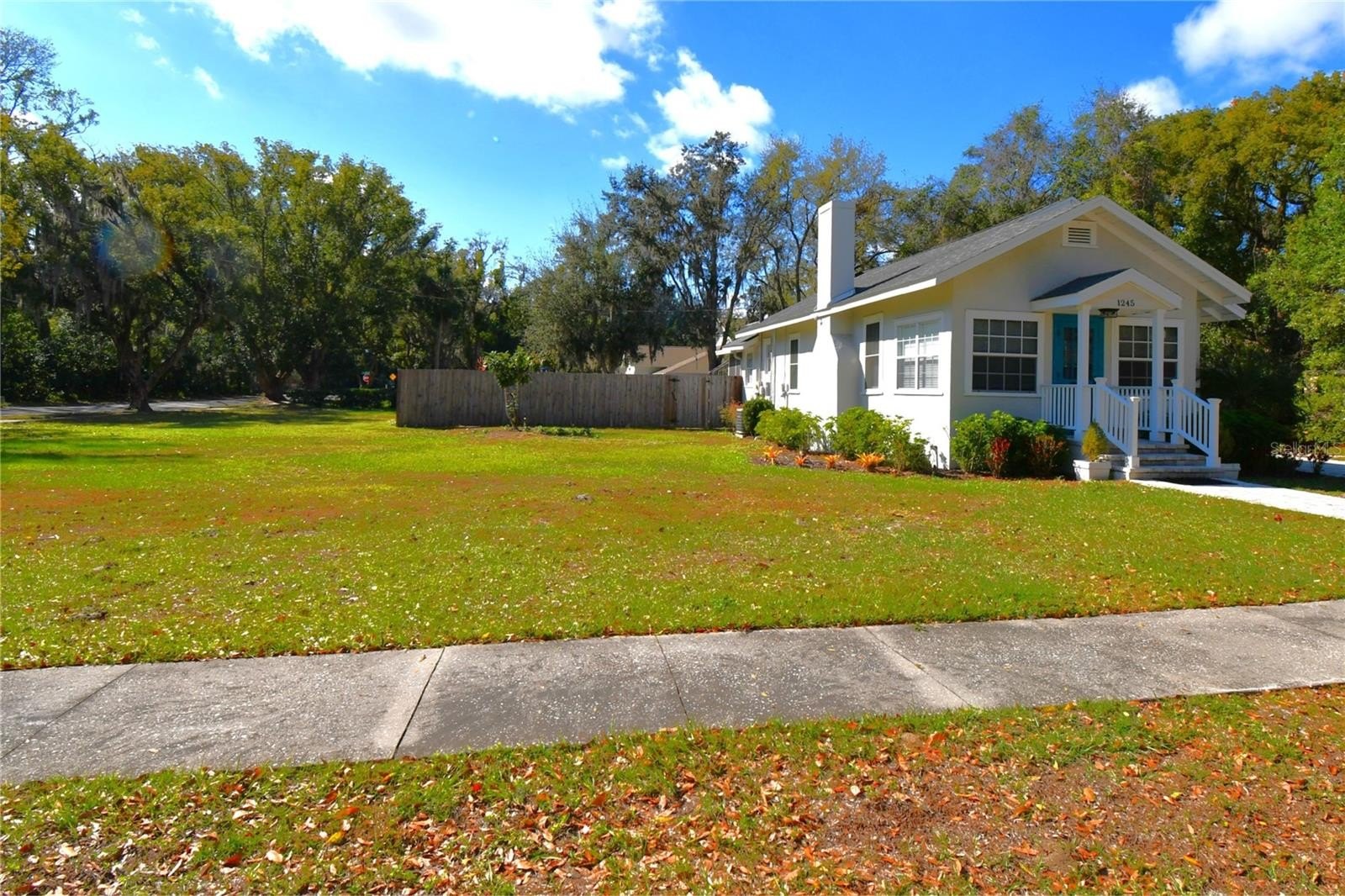 MOUNT DORA, Florida, 32757, United States, 3 Bedrooms Bedrooms, ,3 BathroomsBathrooms,Residential,For Sale,2018261