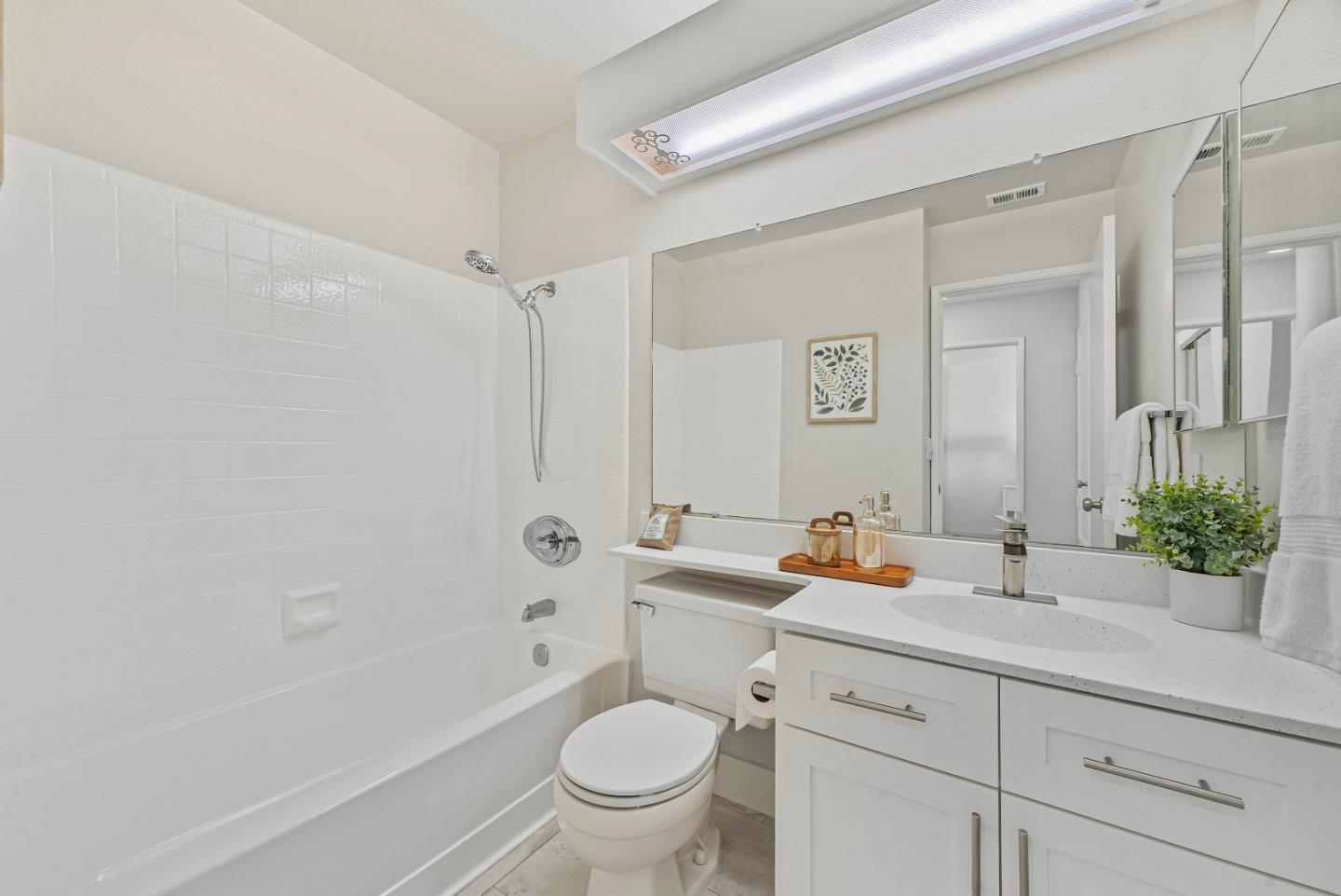 San Jose, California, 95131, United States, 2 Bedrooms Bedrooms, ,2 BathroomsBathrooms,Residential,For Sale,1988107