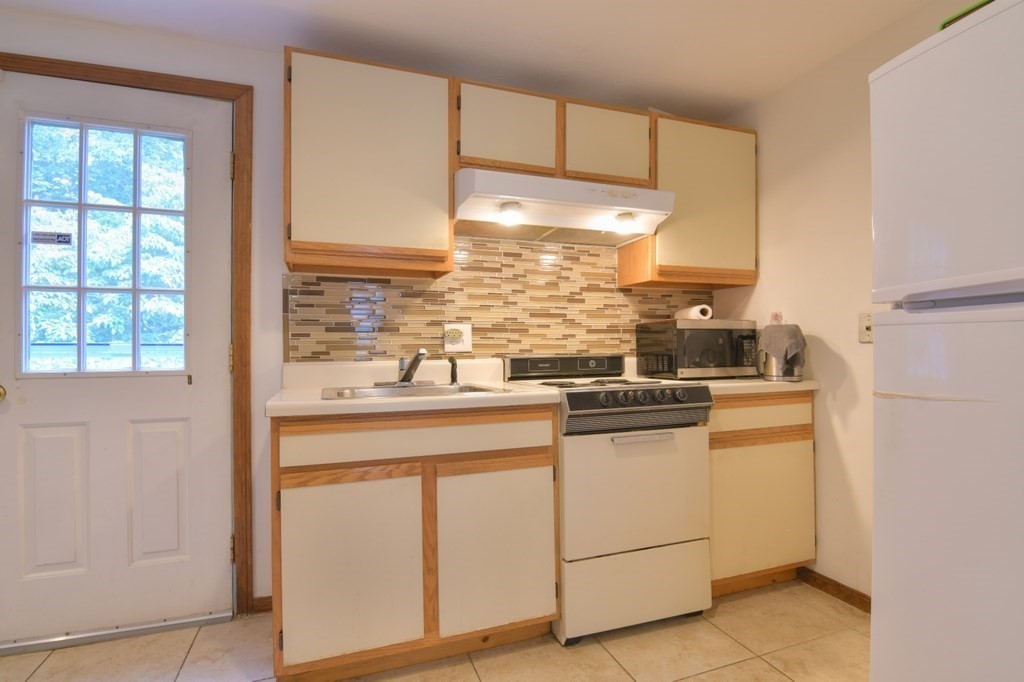 20 Fairview St, Quincy, Massachusetts, 02169, United States, 5 Bedrooms Bedrooms, ,4 BathroomsBathrooms,Residential,For Sale,20 Fairview St,1010542