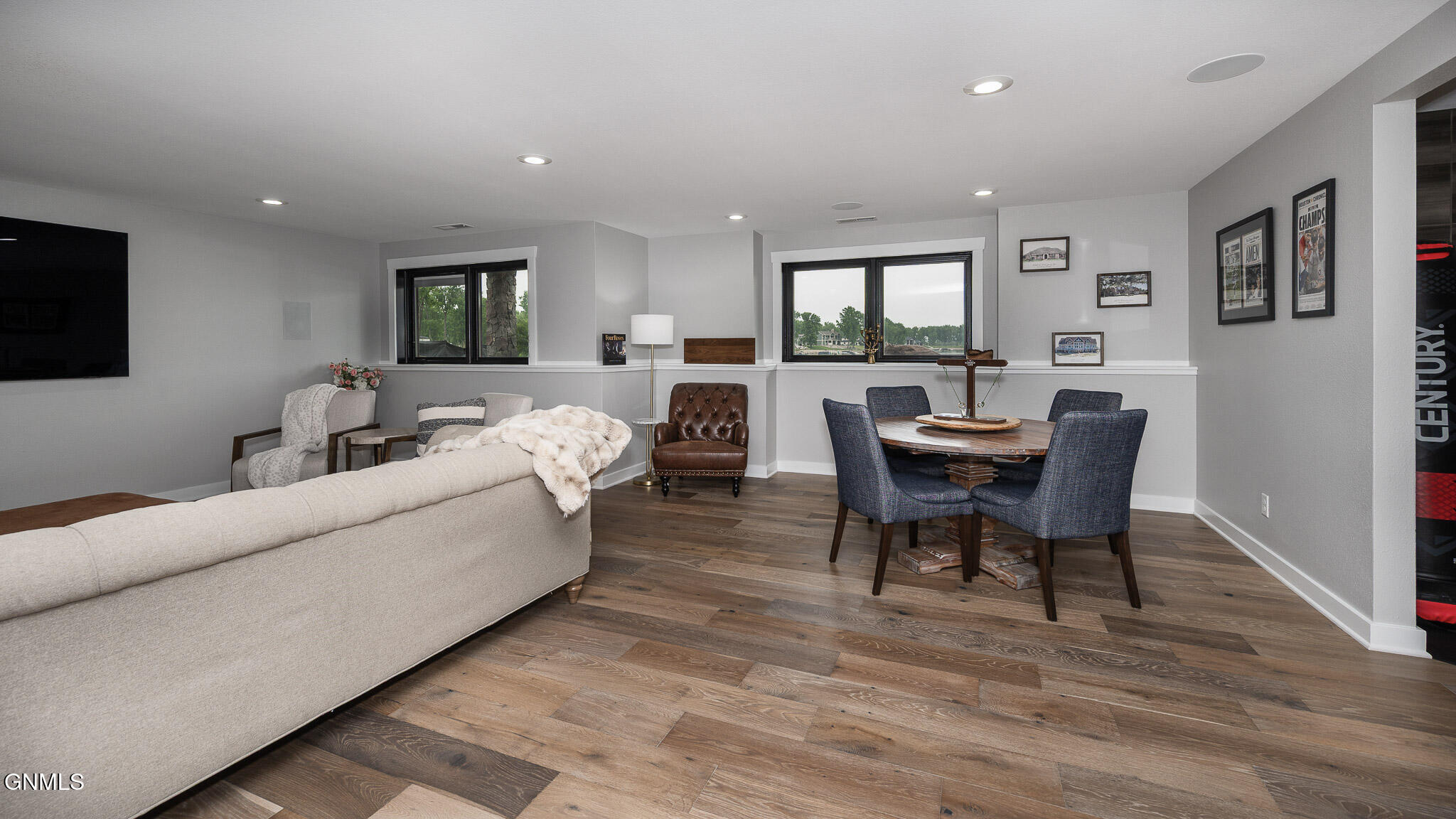 Bismarck, North Dakota, 58504, United States, 6 Bedrooms Bedrooms, ,4 BathroomsBathrooms,Residential,For Sale,1982102