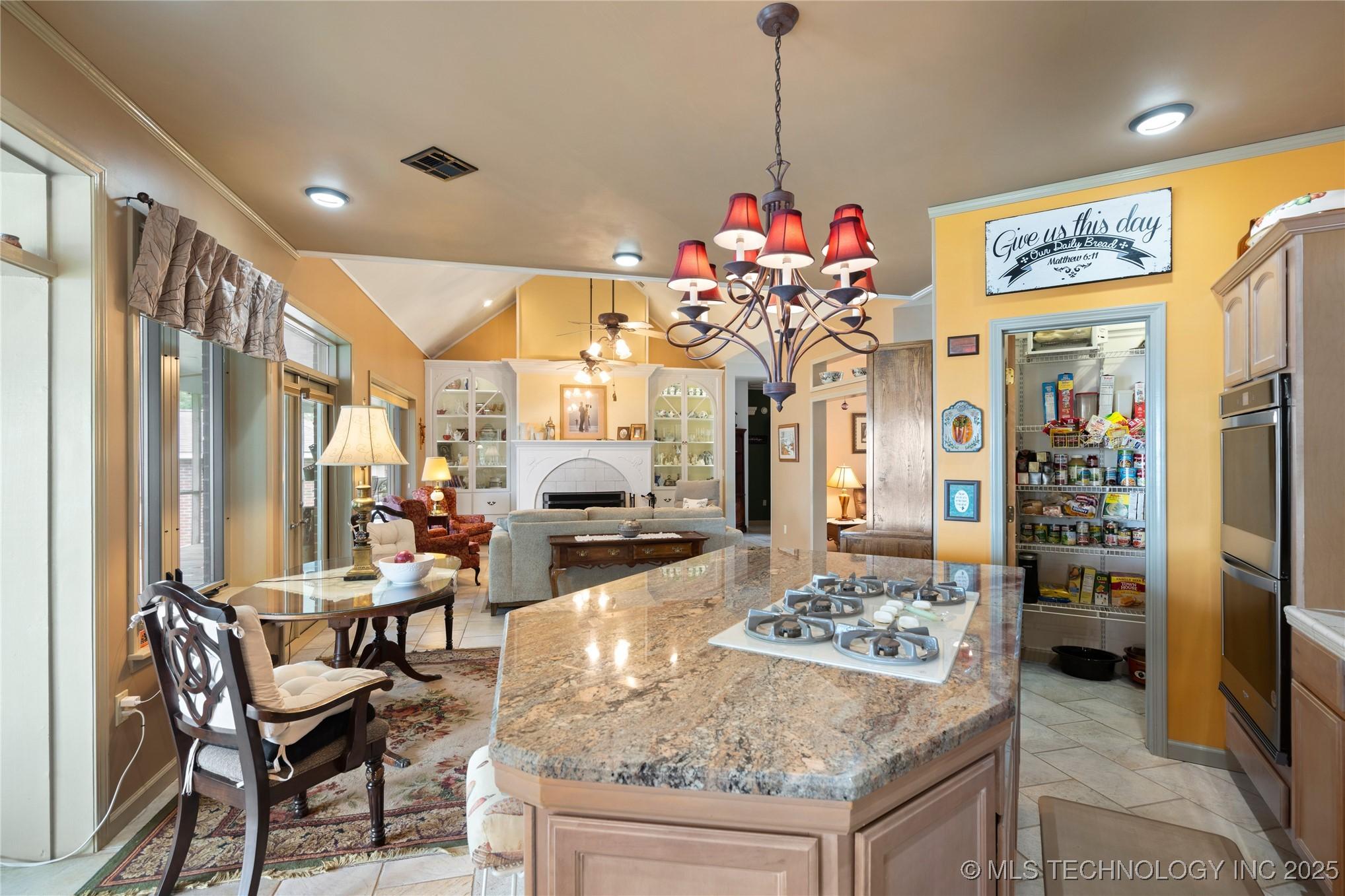 Hulbert, Oklahoma, 74441, United States, 3 Bedrooms Bedrooms, ,2 BathroomsBathrooms,Residential,For Sale,1920796