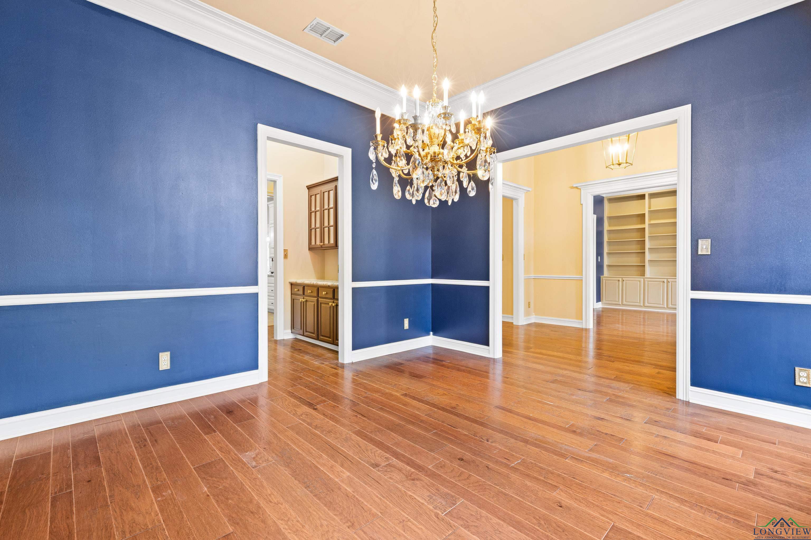 Longview, Texas, 75605, United States, 4 Bedrooms Bedrooms, ,6 BathroomsBathrooms,Residential,For Sale,1907778