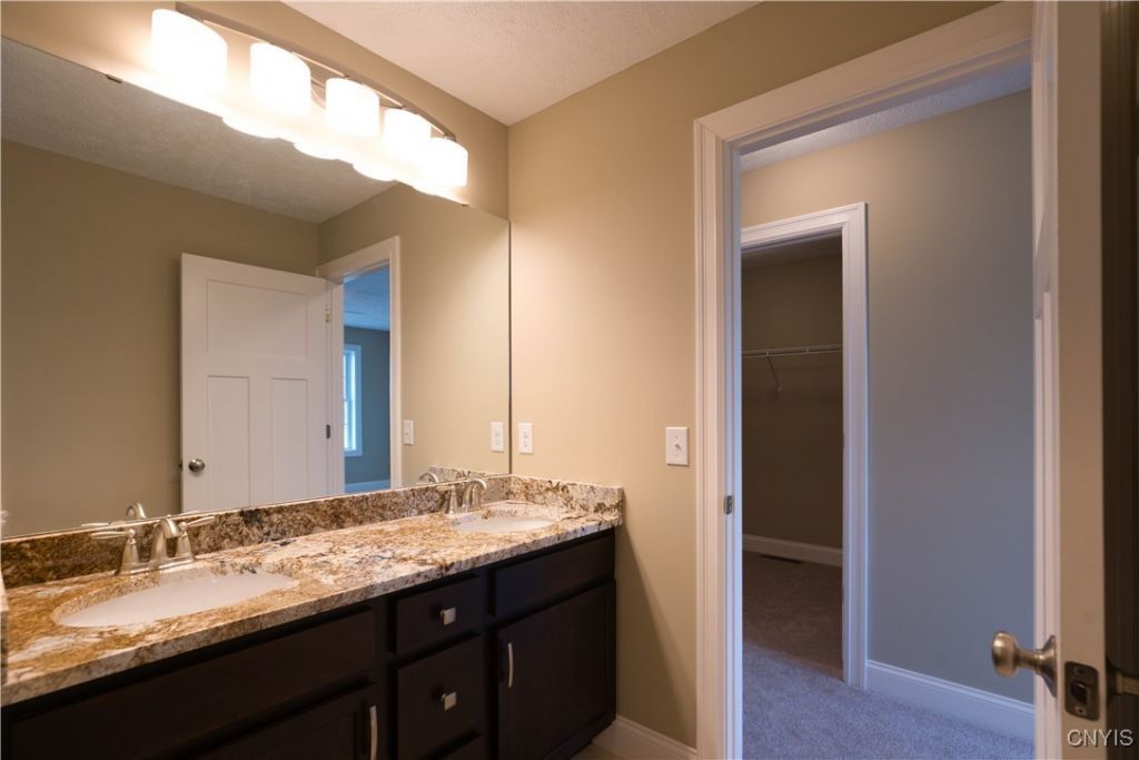 Baldwinsville, New York, 13027, United States, 4 Bedrooms Bedrooms, ,3 BathroomsBathrooms,Residential,For Sale,1906814