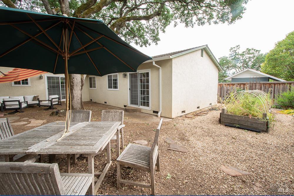 Sonoma, California, 95476, United States, 3 Bedrooms Bedrooms, ,2 BathroomsBathrooms,Residential,For Sale,1943172