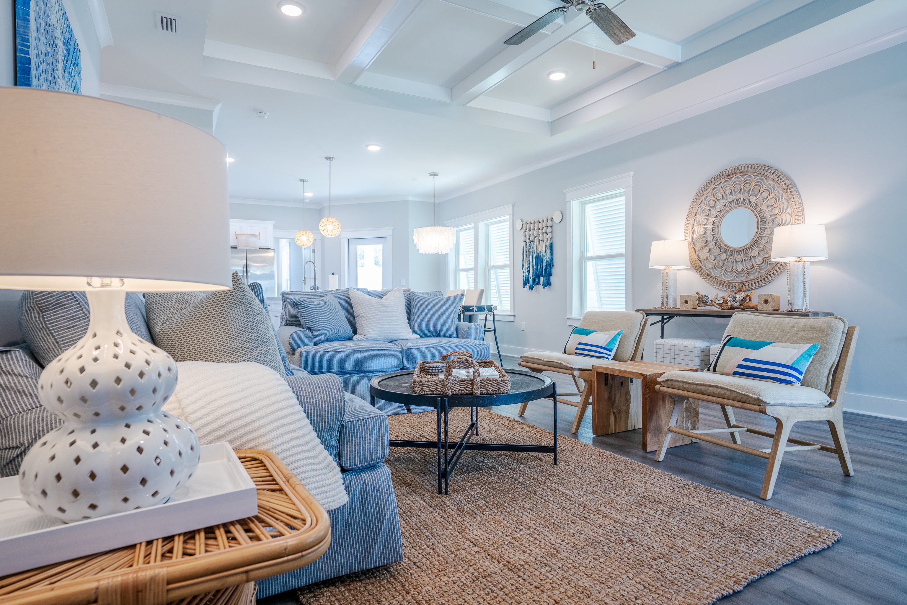  Rental-Ready Coastal Retreat with Heated Pool and No HOA - 物件實景