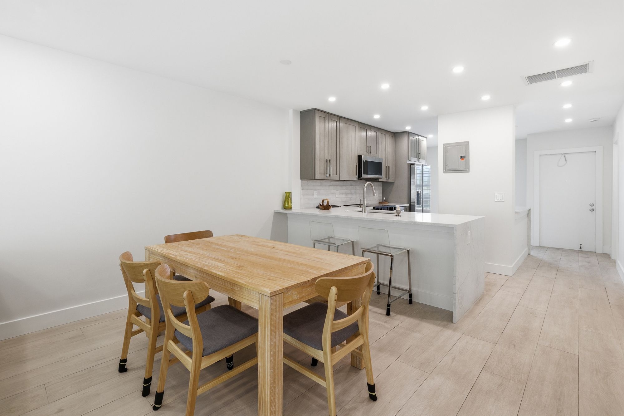  1011 Flame Vine Ave #203 - 物件實景