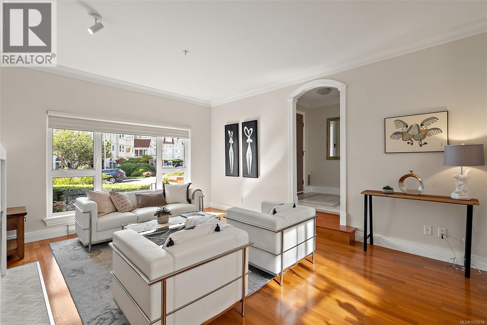 VICTORIA, British Columbia, V9A 7M5, CA, 4 Bedrooms Bedrooms, ,4 BathroomsBathrooms,Residential,For Sale,1947216