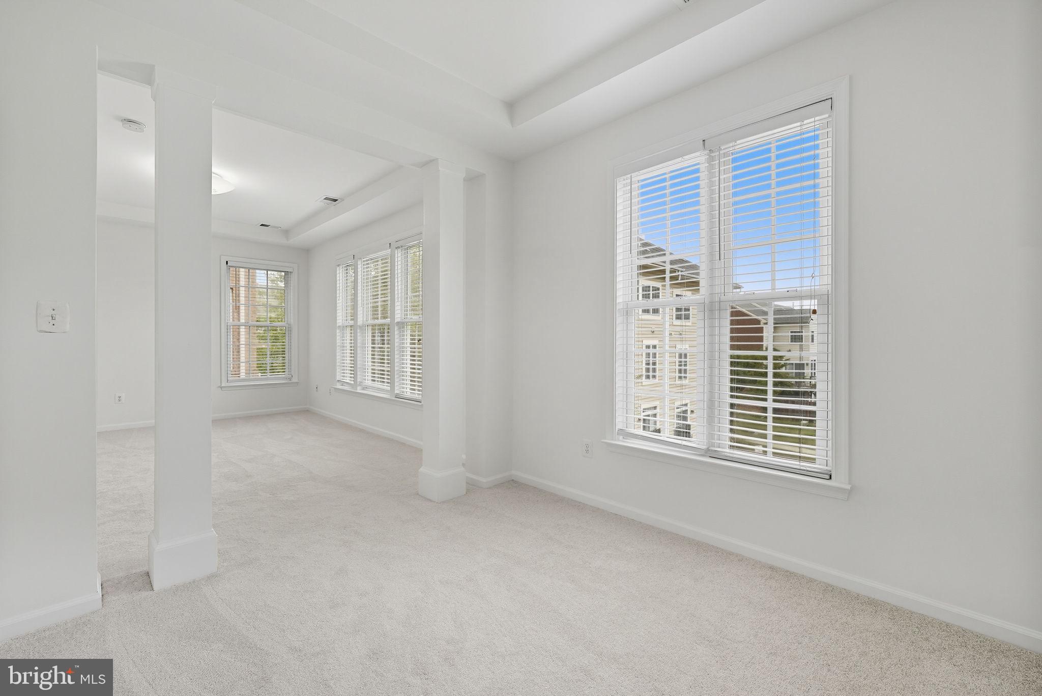 Fairfax, Virginia, 22033, United States, 3 Bedrooms Bedrooms, ,4 BathroomsBathrooms,Residential,For Sale,1975238