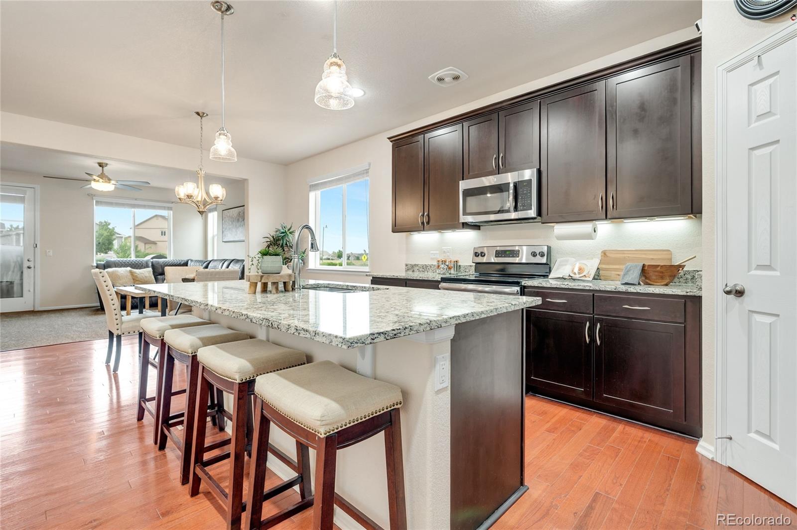 Castle Rock, Colorado, 80108, United States, 4 Bedrooms Bedrooms, ,3 BathroomsBathrooms,Residential,For Sale,1906915