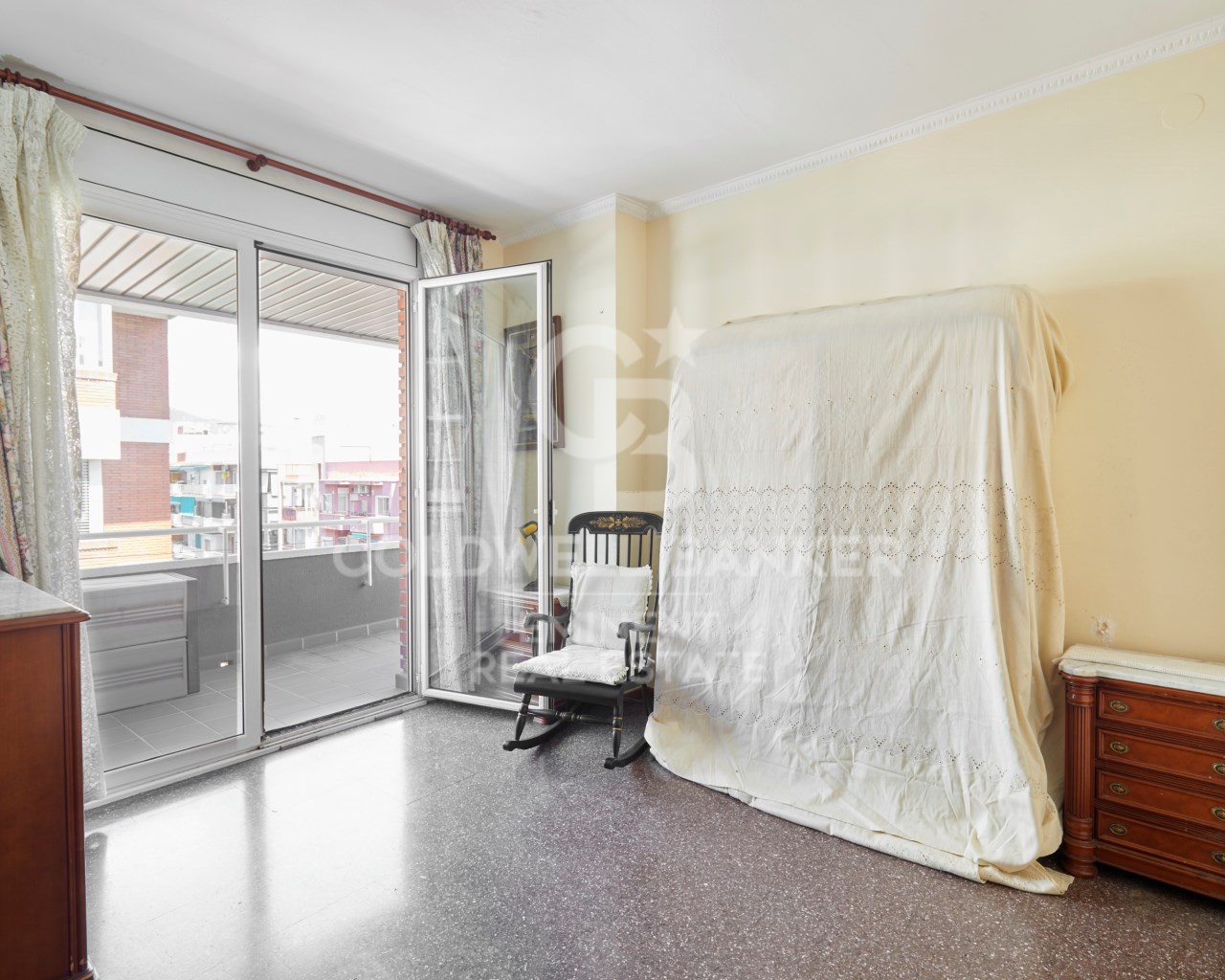 Barcelona, Catalonia, ES, 4 Bedrooms Bedrooms, ,2 BathroomsBathrooms,Residential,For Sale,1829599