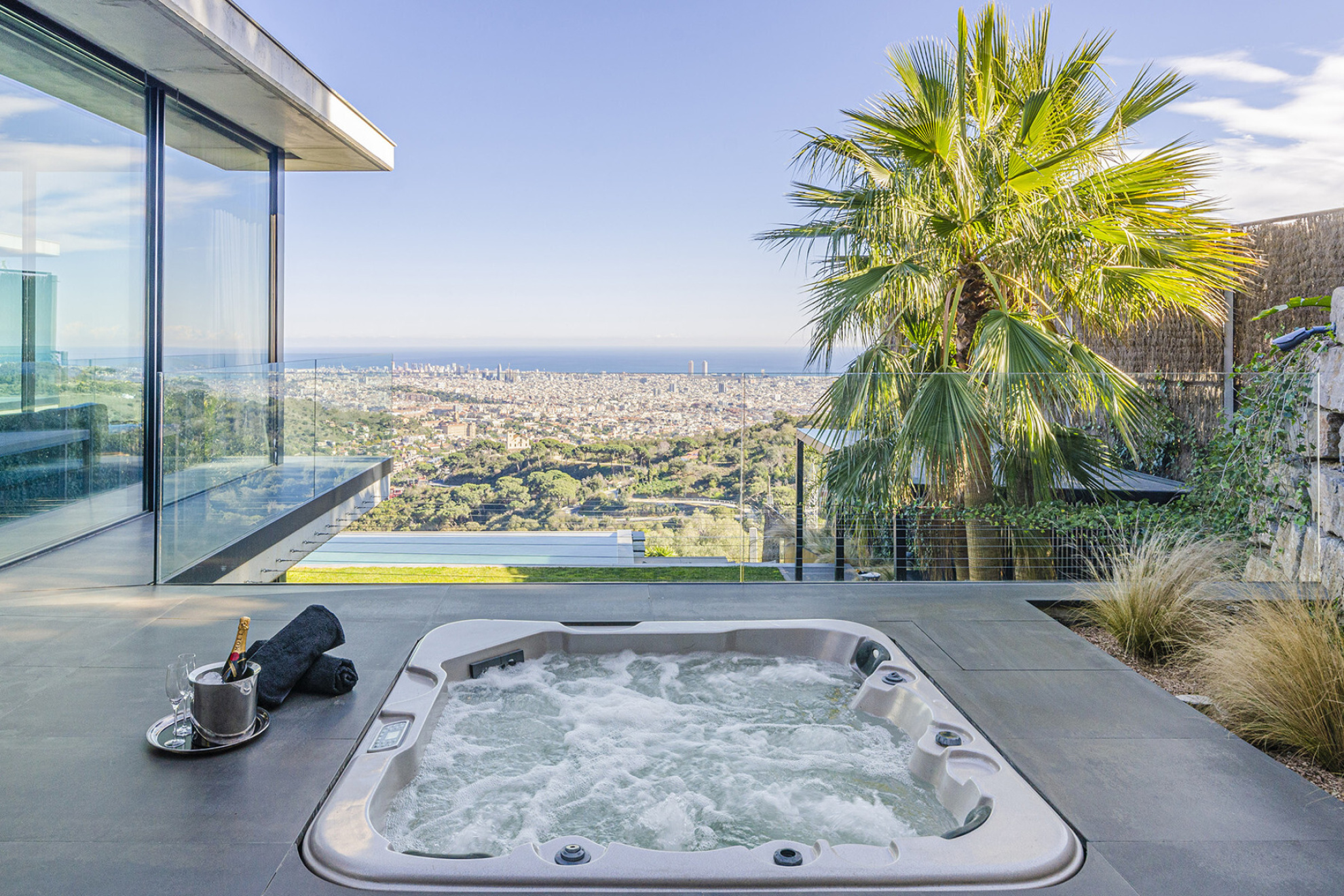  Hollywood? mansion with Barcelona at its feet - 物件實景