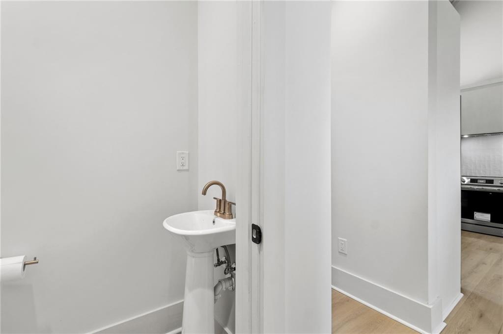 Jasper, Georgia, 30143, United States, 4 Bedrooms Bedrooms, ,5 BathroomsBathrooms,Residential,For Sale,1974476