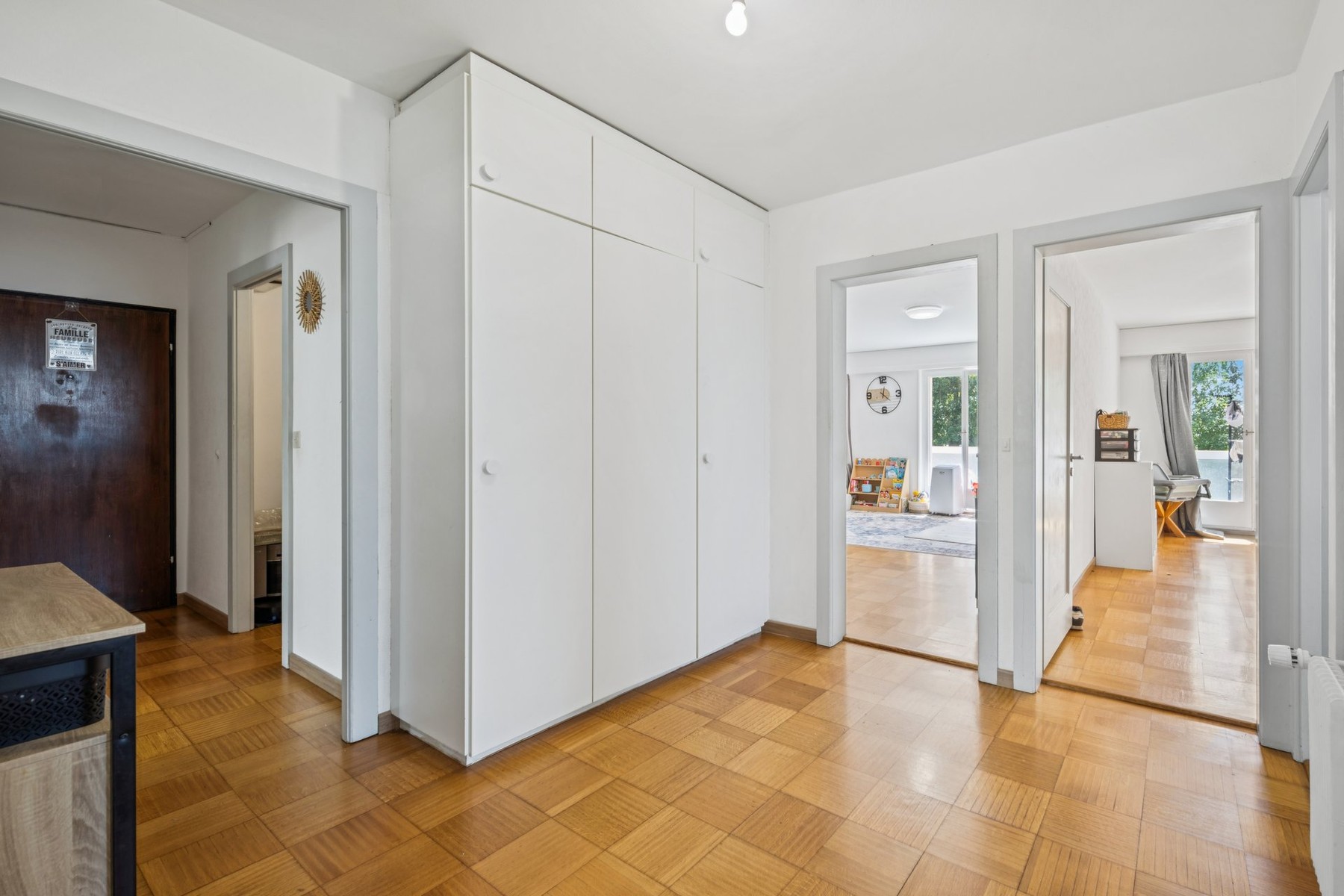  Ideal location for this spacious apartment - 物件實景