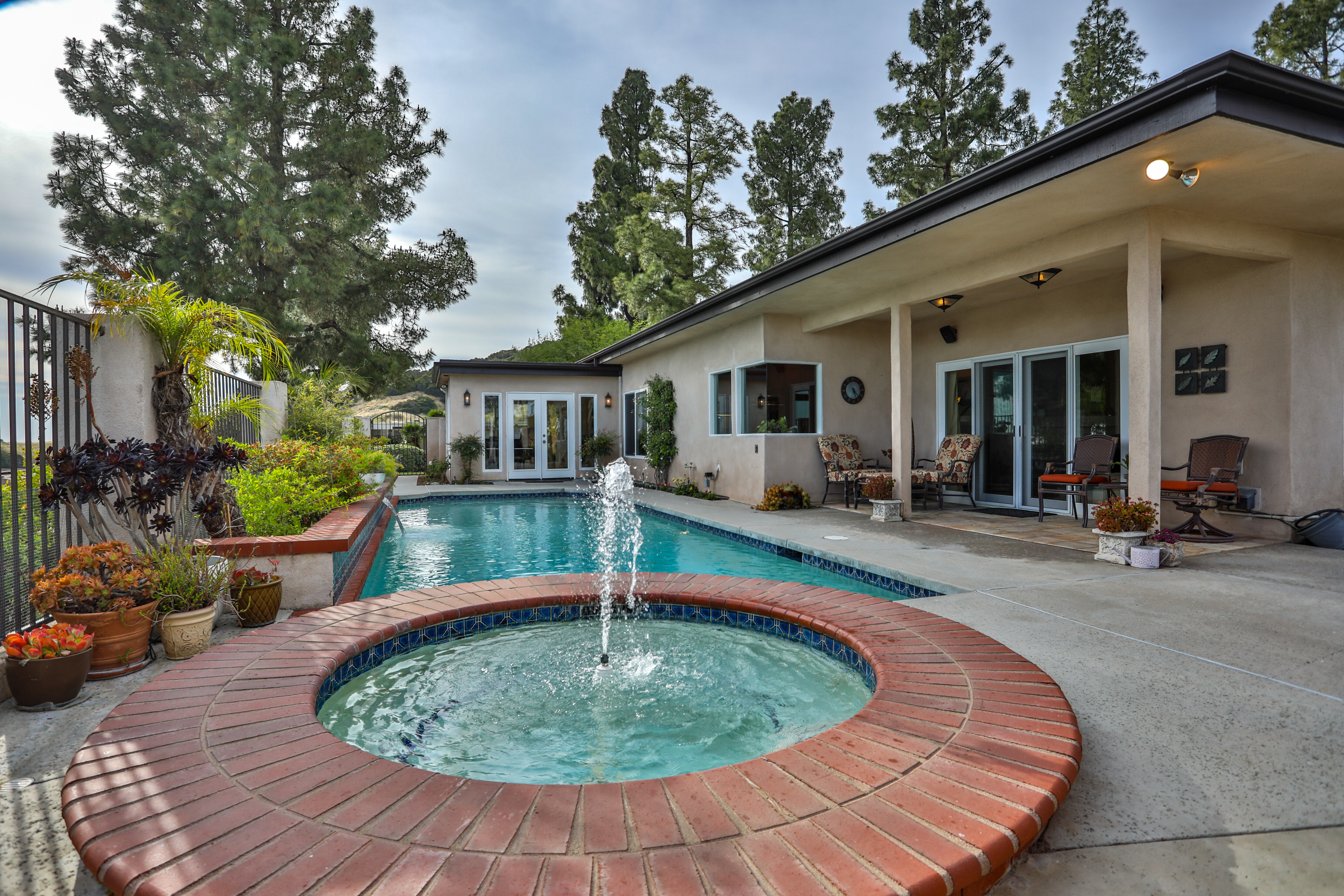  2708 N. Mountain Avenue, Claremont, CA 91711 - 物件實景