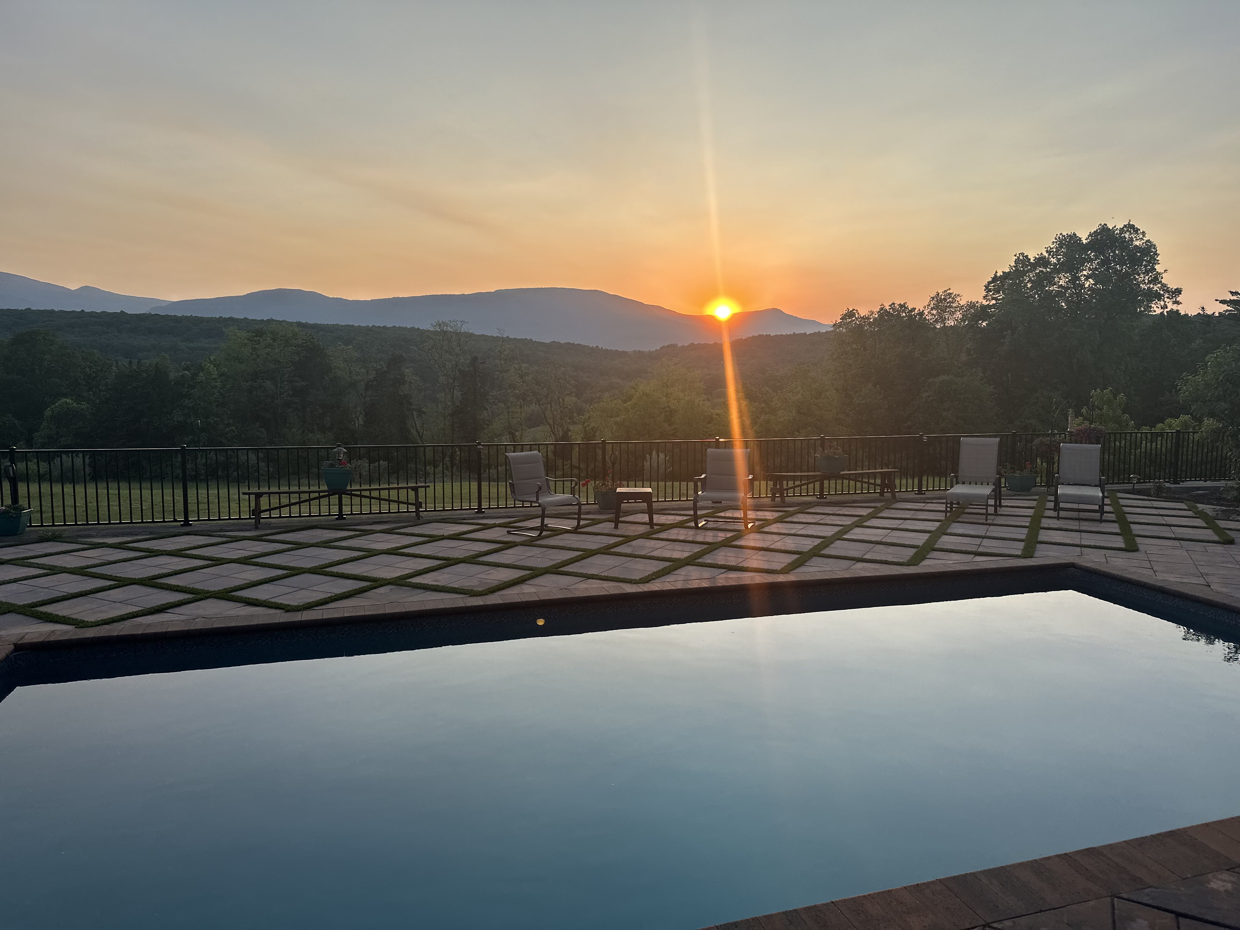 Catskill, New York, 12414, United States, 4 Bedrooms Bedrooms, ,3 BathroomsBathrooms,Residential,For Sale,1977487