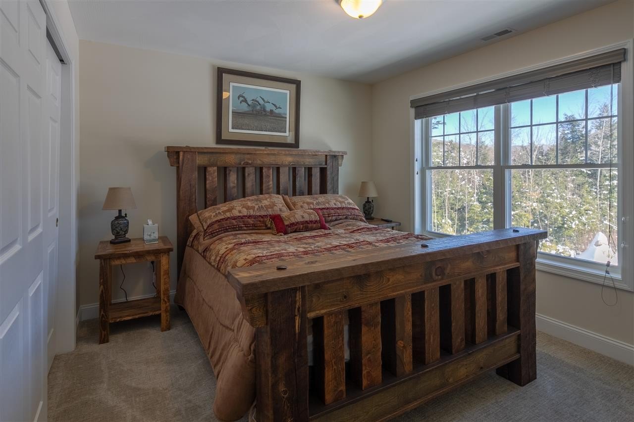 Lincoln, New Hampshire, 03251, United States, 5 Bedrooms Bedrooms, ,5 BathroomsBathrooms,Residential,For Sale,1978136