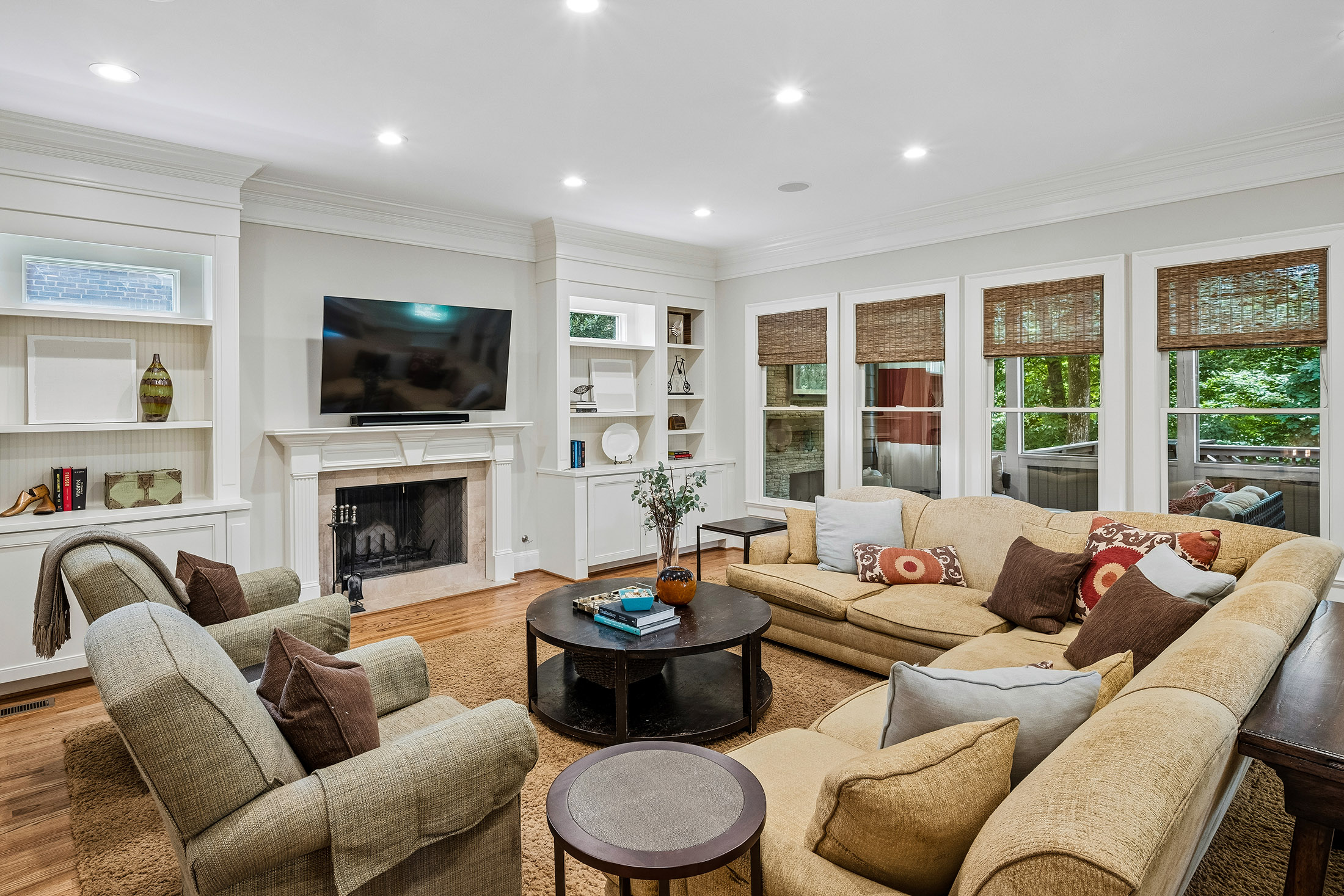  Stunning Custom-Built Residence in Sought-After Morningside - 物件實景