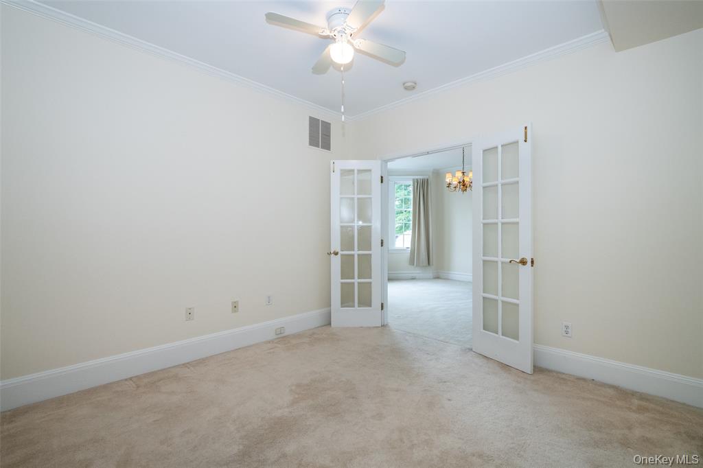 New Rochelle, New York, 10801, United States, 5 Bedrooms Bedrooms, ,4 BathroomsBathrooms,Residential,For Sale,2048483