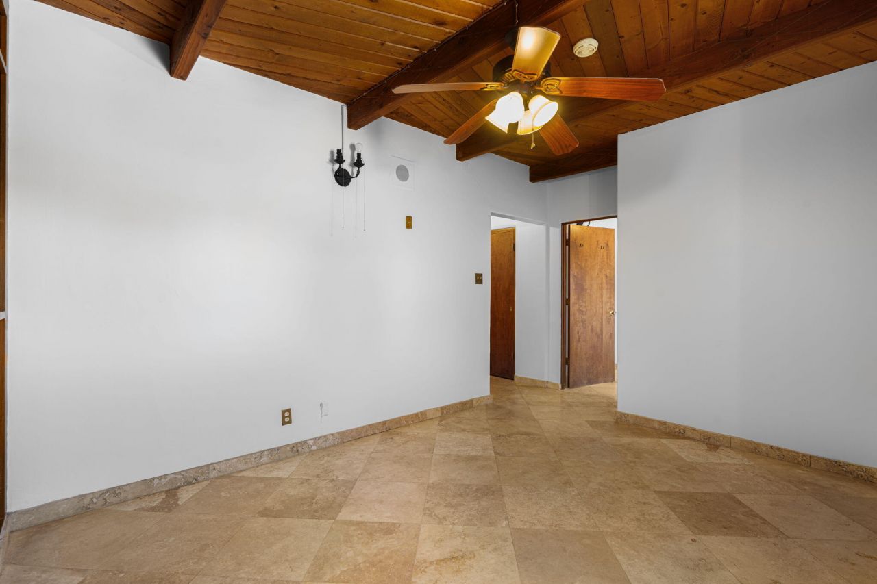Albuquerque, New Mexico, 87106, United States, 4 Bedrooms Bedrooms, ,5 BathroomsBathrooms,Residential,For Sale,1896146