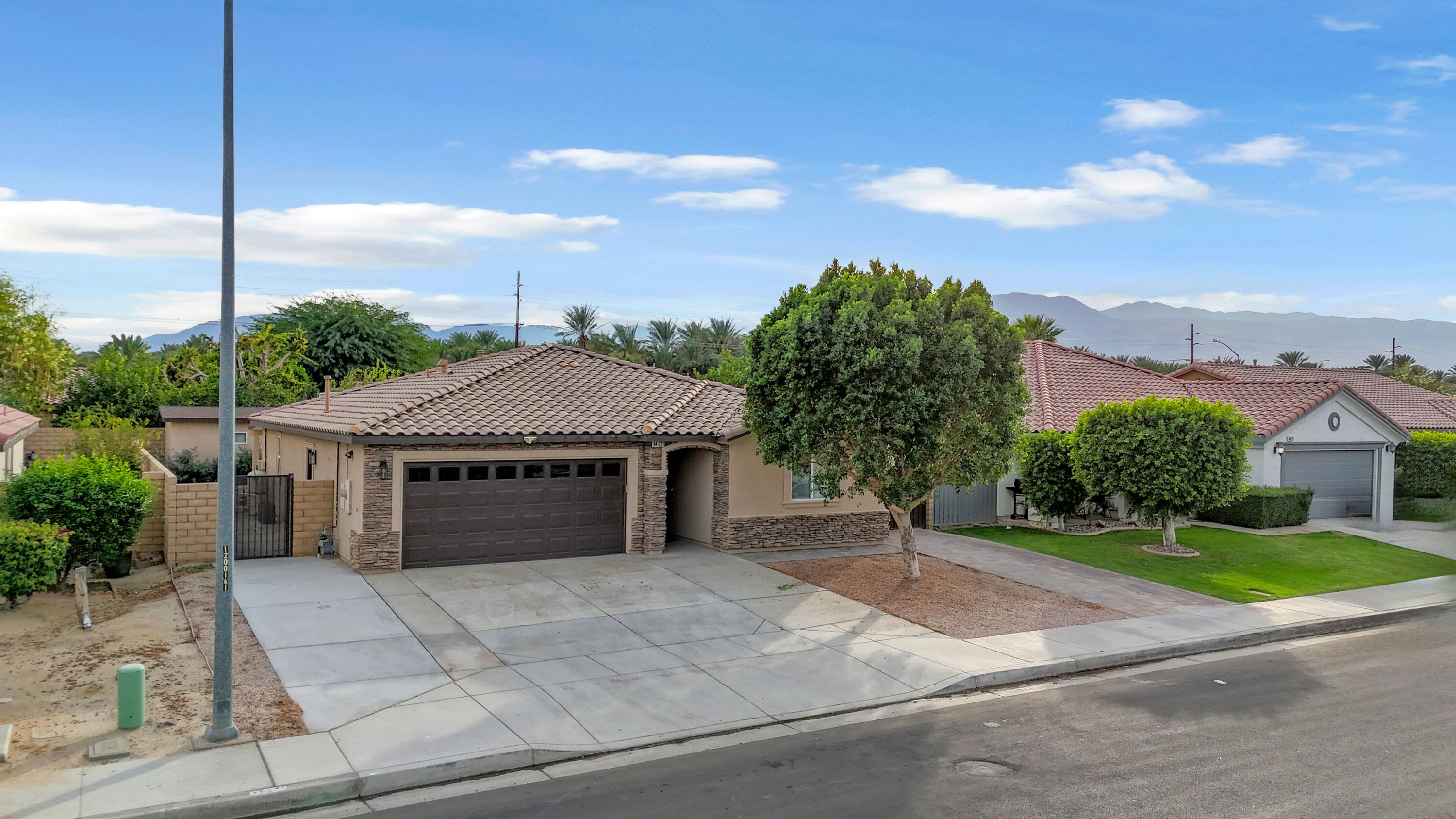 Coachella, California, 92236, United States, 3 Bedrooms Bedrooms, ,2 BathroomsBathrooms,Residential,For Sale,1991504