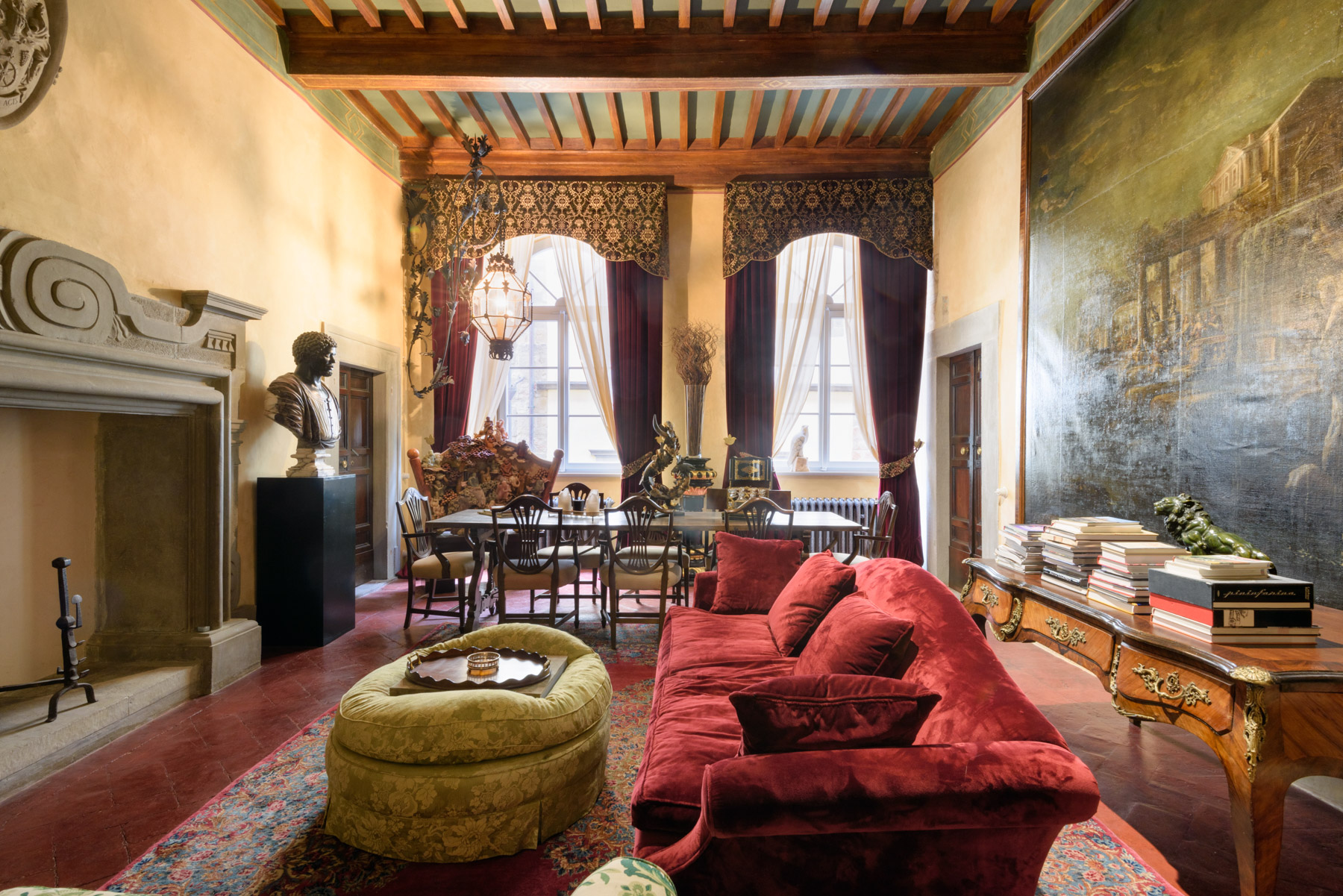 Exclusive Piano Nobiile finely restored in Cortona 