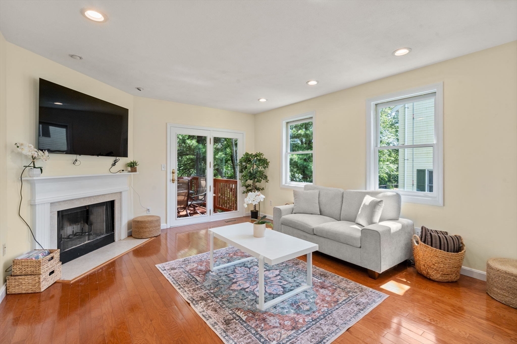 Boston, Massachusetts, 02132, United States, 4 Bedrooms Bedrooms, ,3 BathroomsBathrooms,Residential,For Sale,1874129