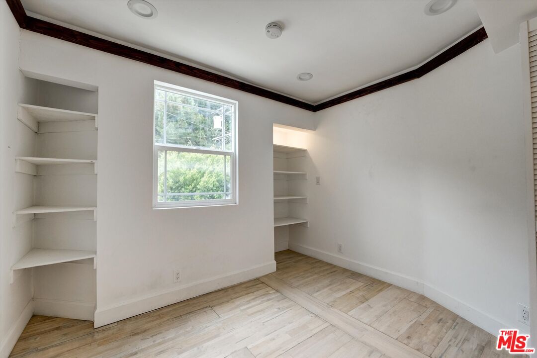 Beverly Hills, California, 90210, United States, 8 Bedrooms Bedrooms, ,3 BathroomsBathrooms,Residential,For Sale,1916732