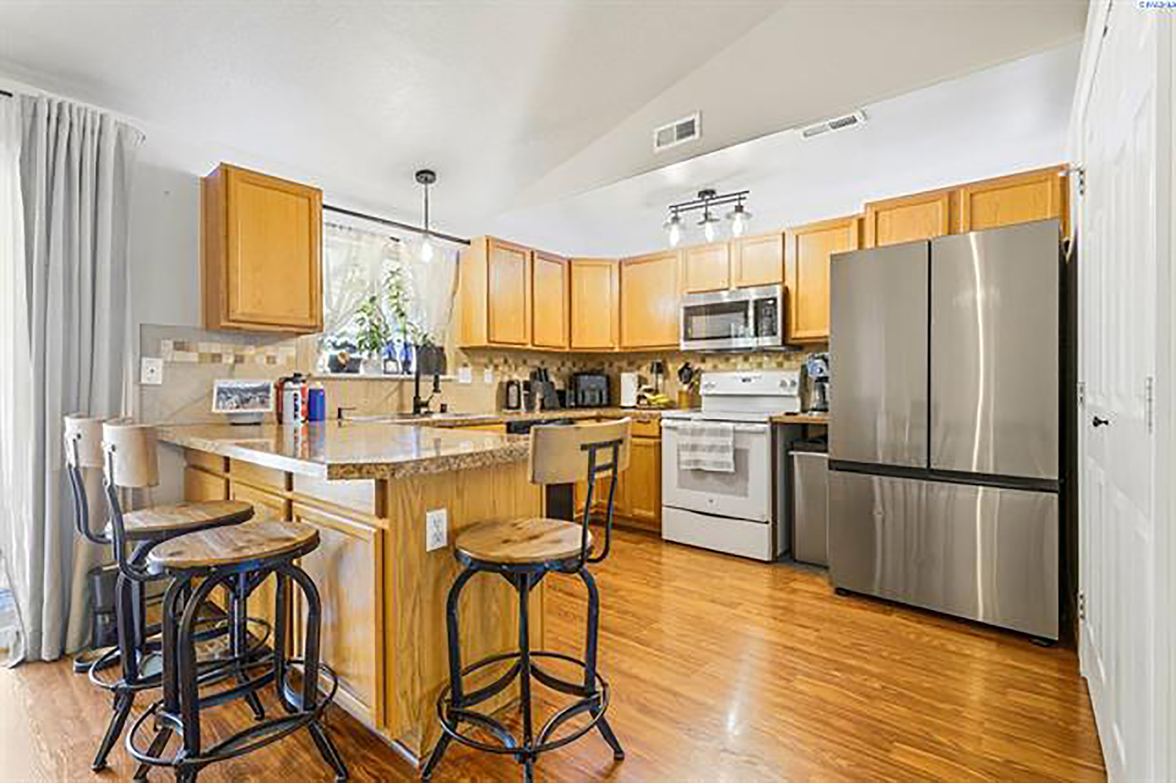  Wonderful 3 Bed Home RV /Boat Parking, Fully Fenced - 物件實景