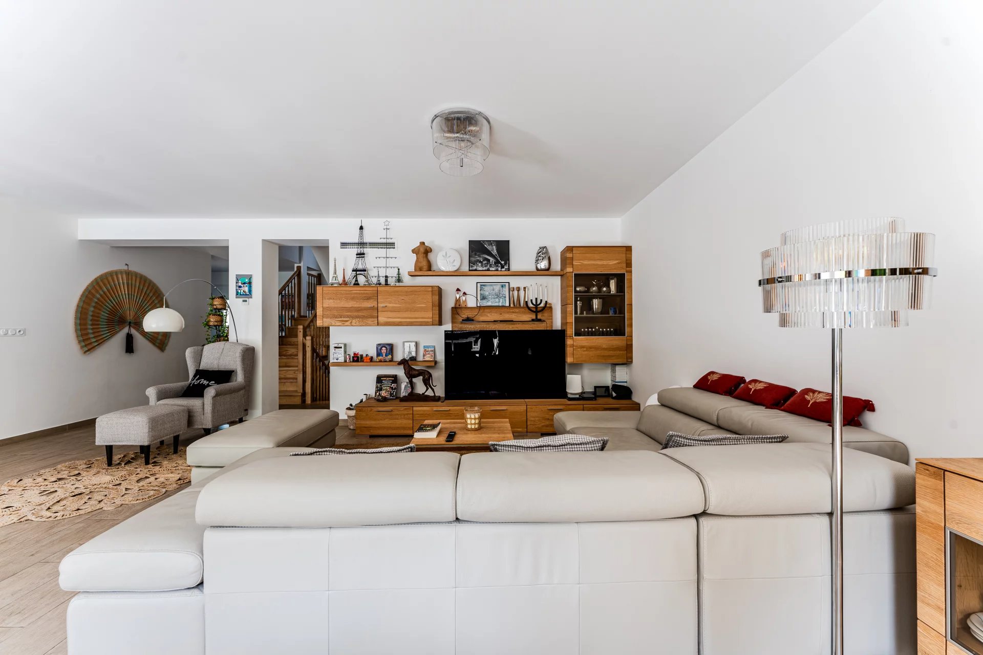 Arcachon, New Aquitaine, 33120, FR, 7 Bedrooms Bedrooms, ,5 BathroomsBathrooms,Residential,For Sale,1840237