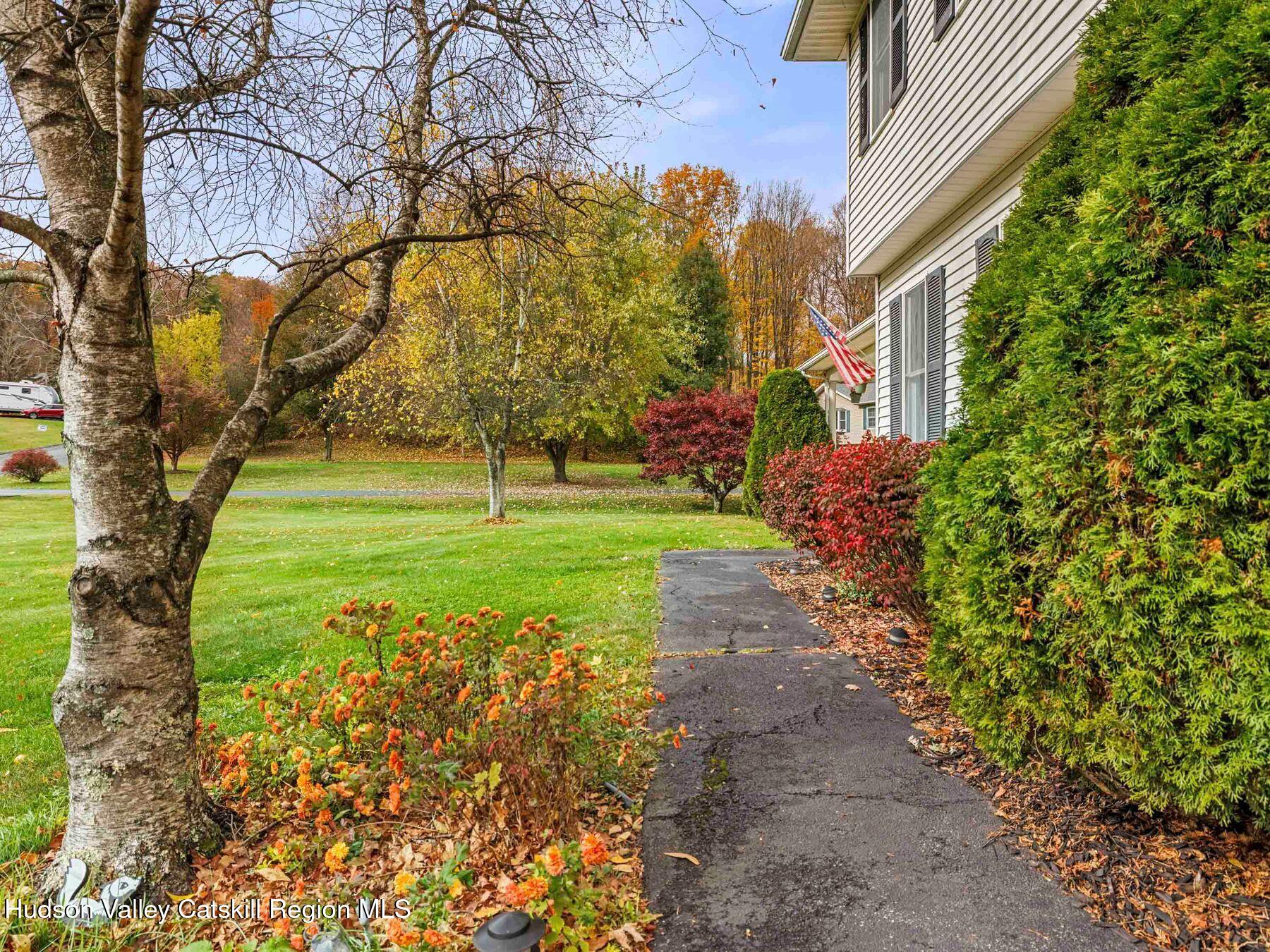 Lake Katrine, New York, 12449, United States, 4 Bedrooms Bedrooms, ,3 BathroomsBathrooms,Residential,For Sale,1987709