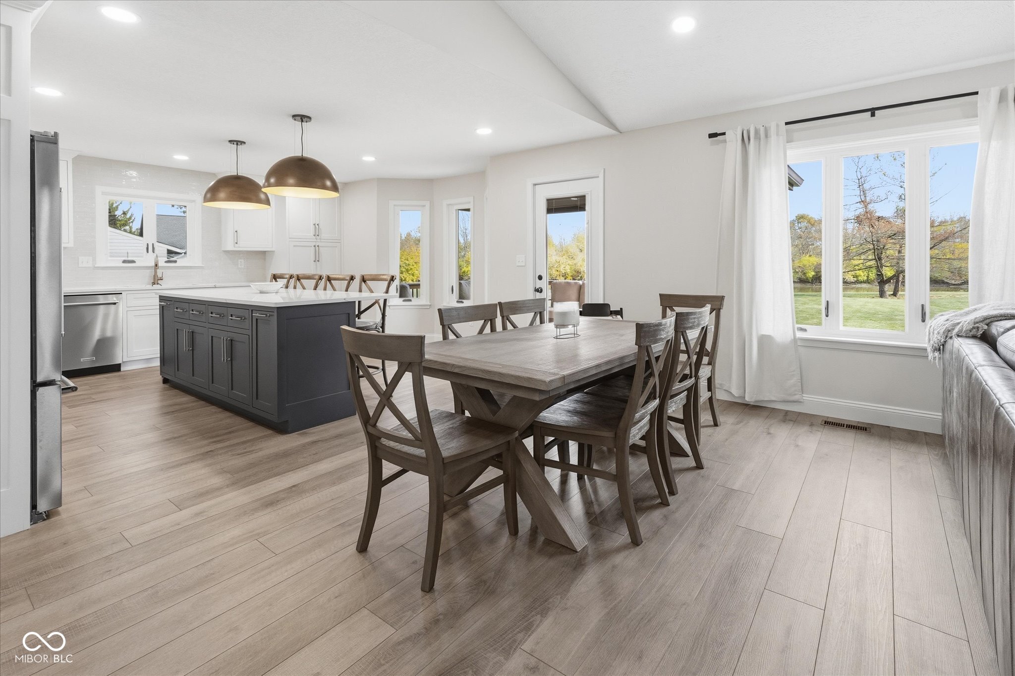 Noblesville, Indiana, 46062, United States, 4 Bedrooms Bedrooms, ,2 BathroomsBathrooms,Residential,For Sale,1987022