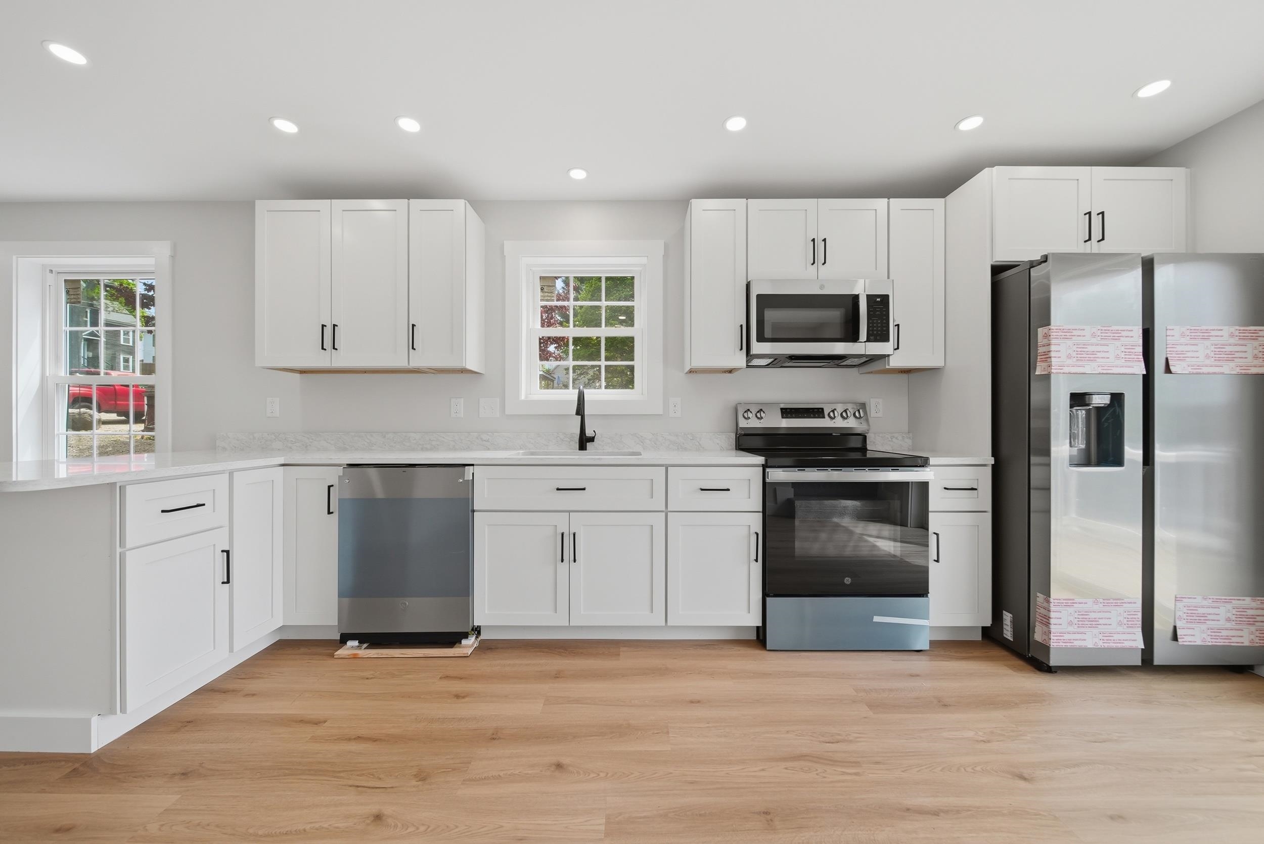  24 Munroe Street, Units 1&2, Franklin, NH, 03235 - 物件實景