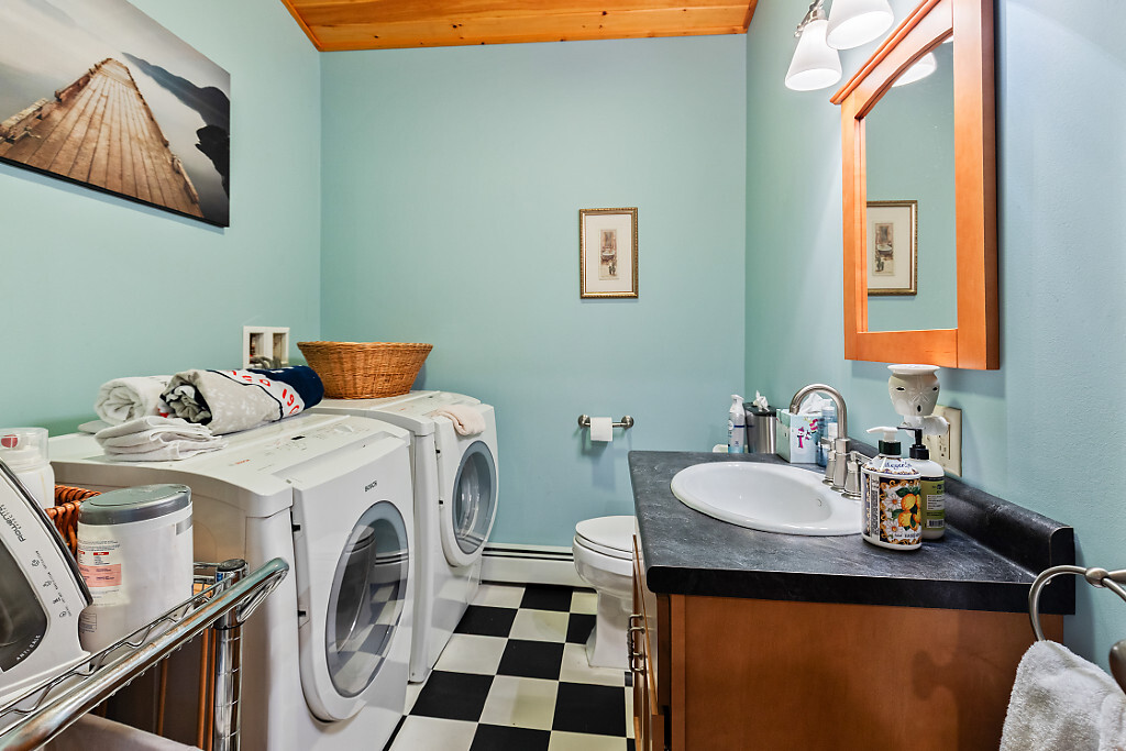 Smithfield, Maine, 04978, United States, 3 Bedrooms Bedrooms, ,4 BathroomsBathrooms,Residential,For Sale,1934236