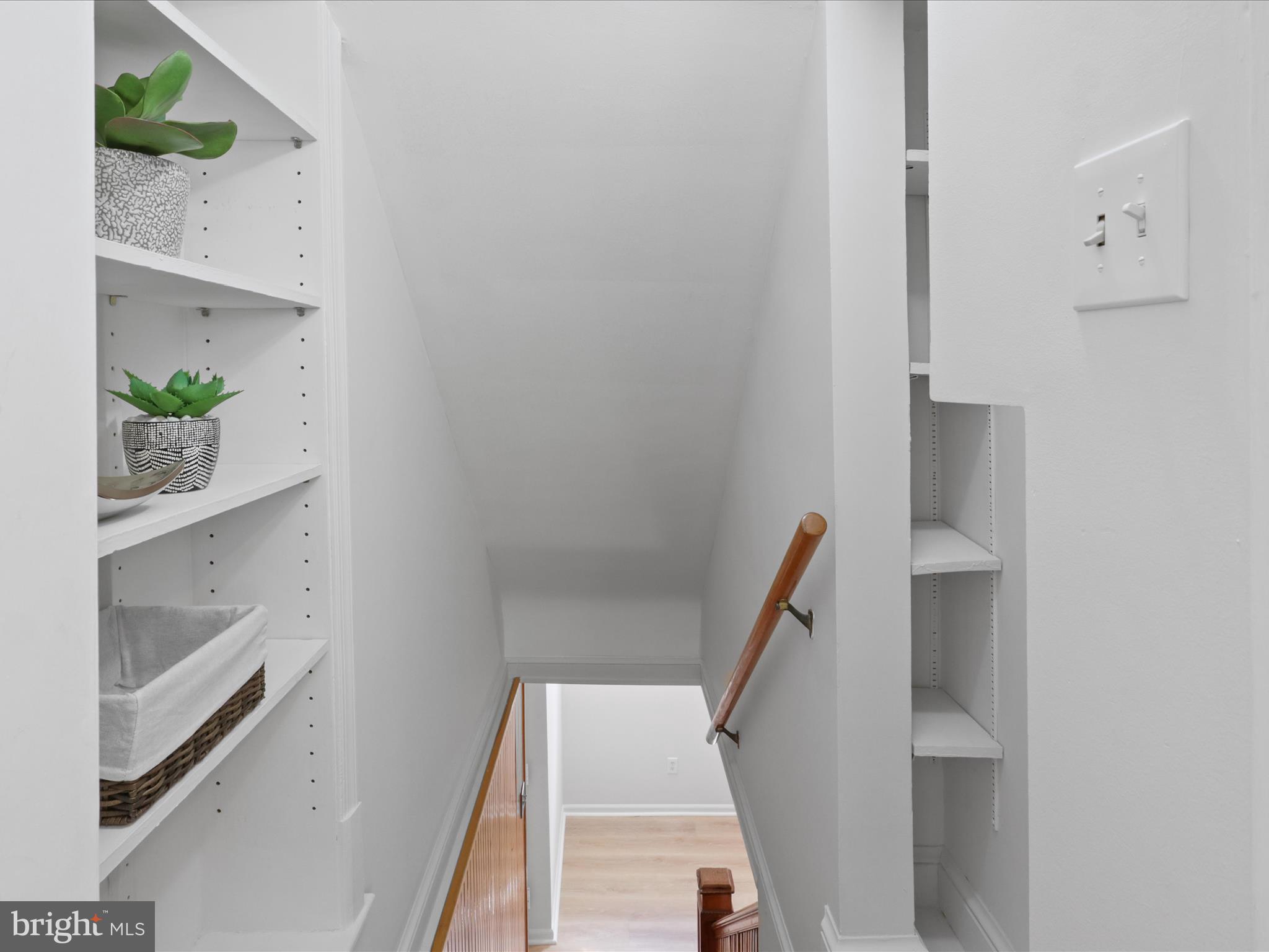 Arlington, Virginia, 22207, United States, 3 Bedrooms Bedrooms, ,3 BathroomsBathrooms,Residential,For Sale,1979007