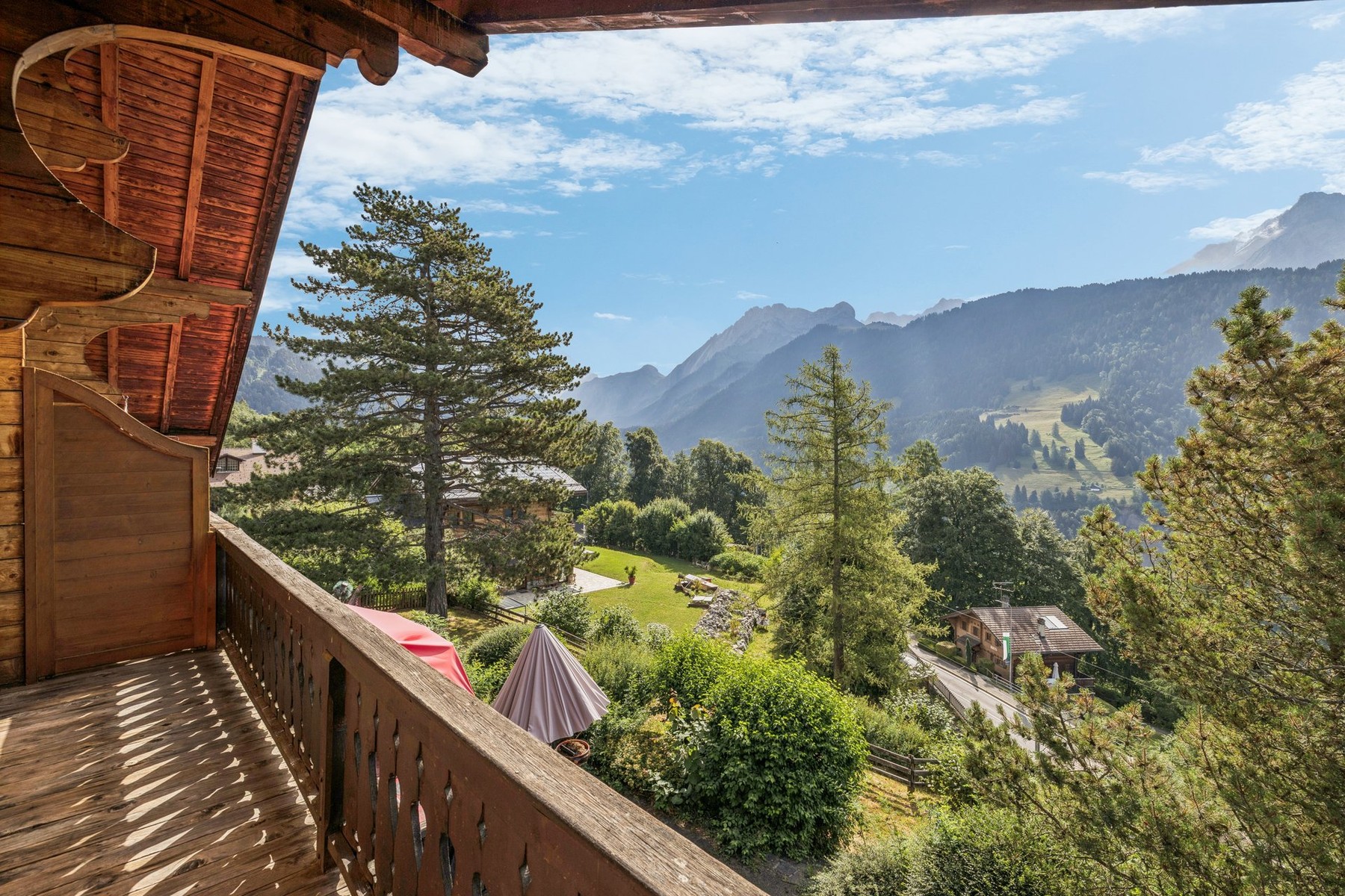  Spacious chalet with 4 apartments, spectacular views, and a large garden - 物件實景