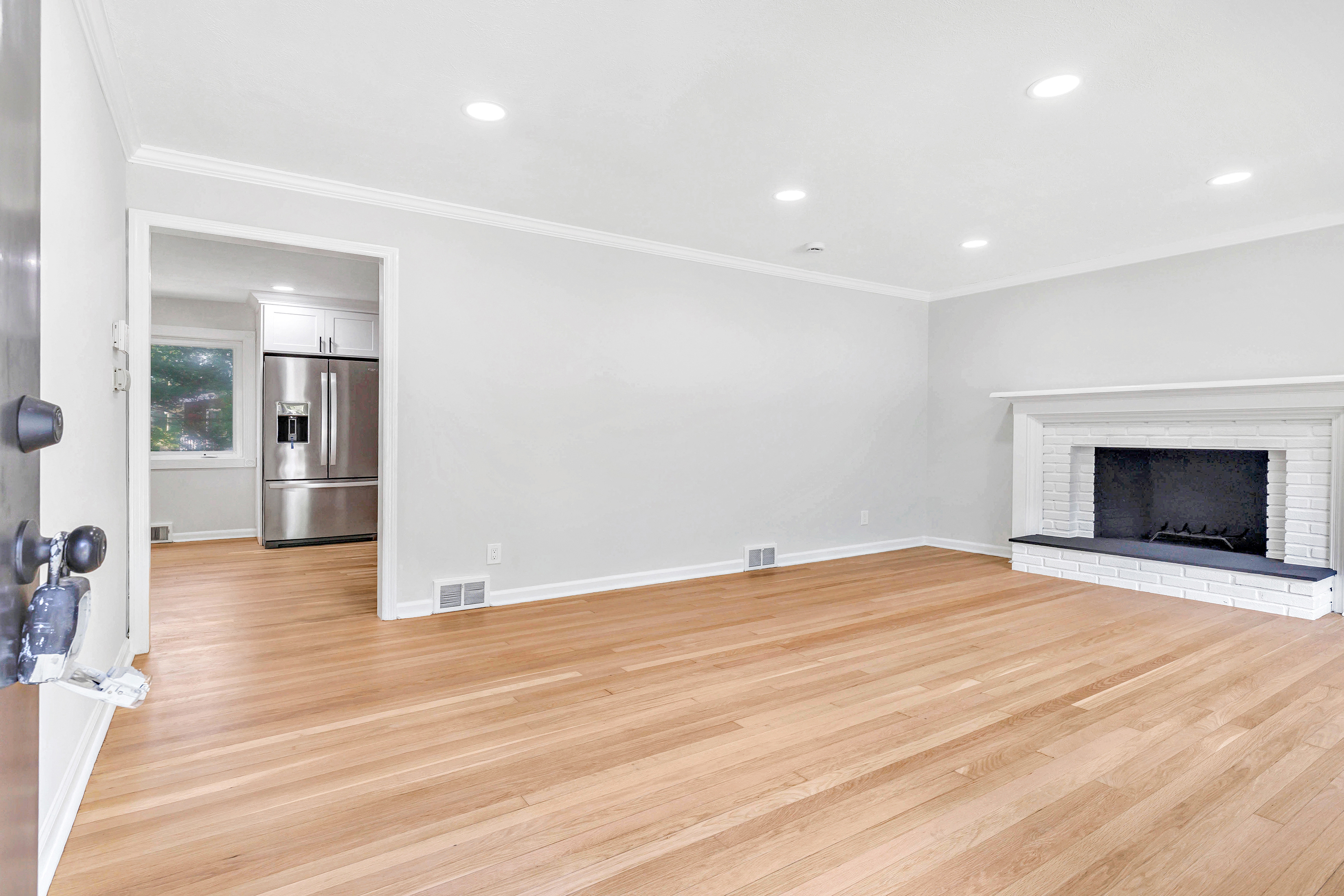 bridgeport, Connecticut, 06606, United States, 4 Bedrooms Bedrooms, ,3 BathroomsBathrooms,Residential,For Sale,1903043