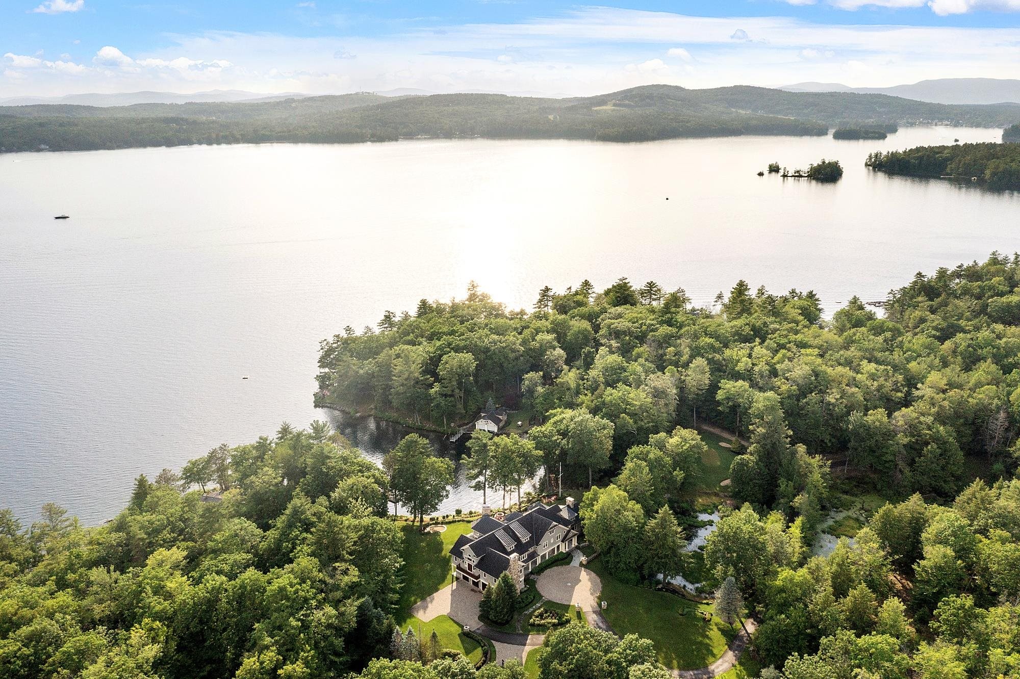 Meredith, New Hampshire, 03253, United States, 7 Bedrooms Bedrooms, ,6 BathroomsBathrooms,Residential,For Sale,1897806