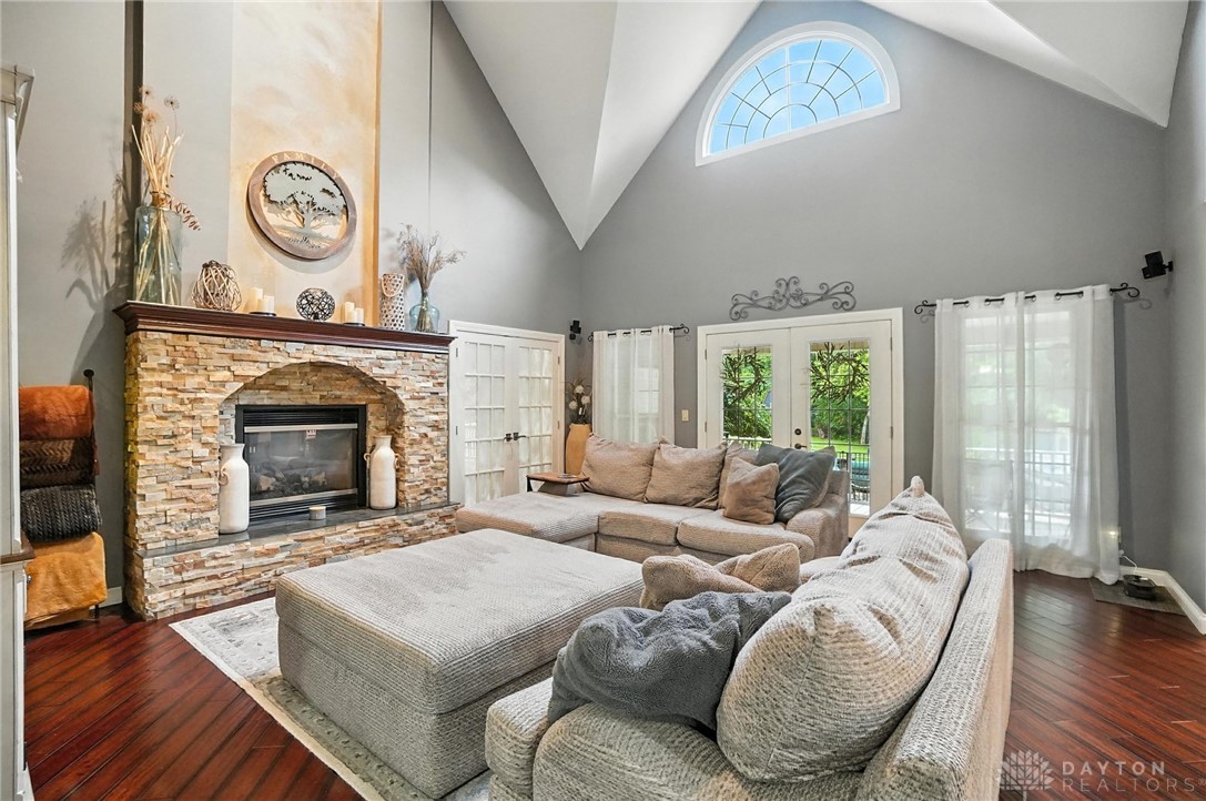 Springfield Twp, Ohio, 45504, United States, 3 Bedrooms Bedrooms, ,2 BathroomsBathrooms,Residential,For Sale,1910892
