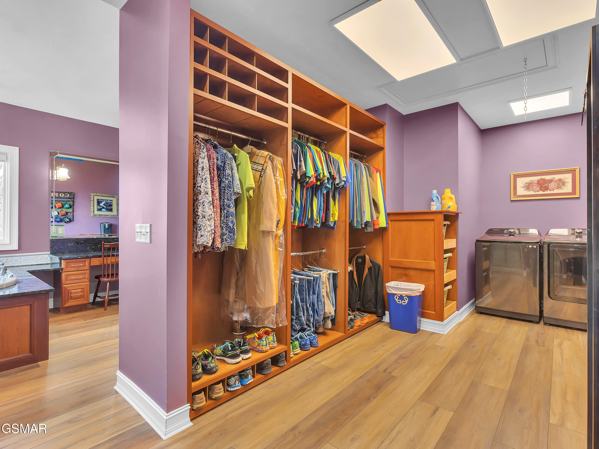 Mooresburg, Tennessee, 37811, United States, 3 Bedrooms Bedrooms, ,5 BathroomsBathrooms,Residential,For Sale,1974875