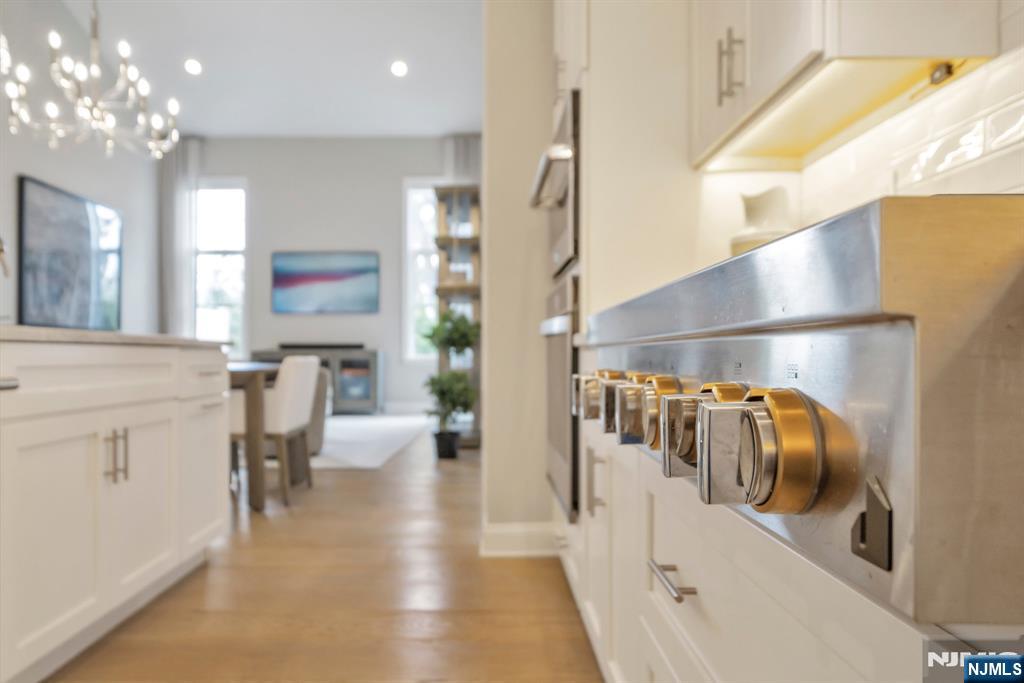 River Vale, New Jersey, 07675, United States, 3 Bedrooms Bedrooms, ,5 BathroomsBathrooms,Residential,For Sale,1906590