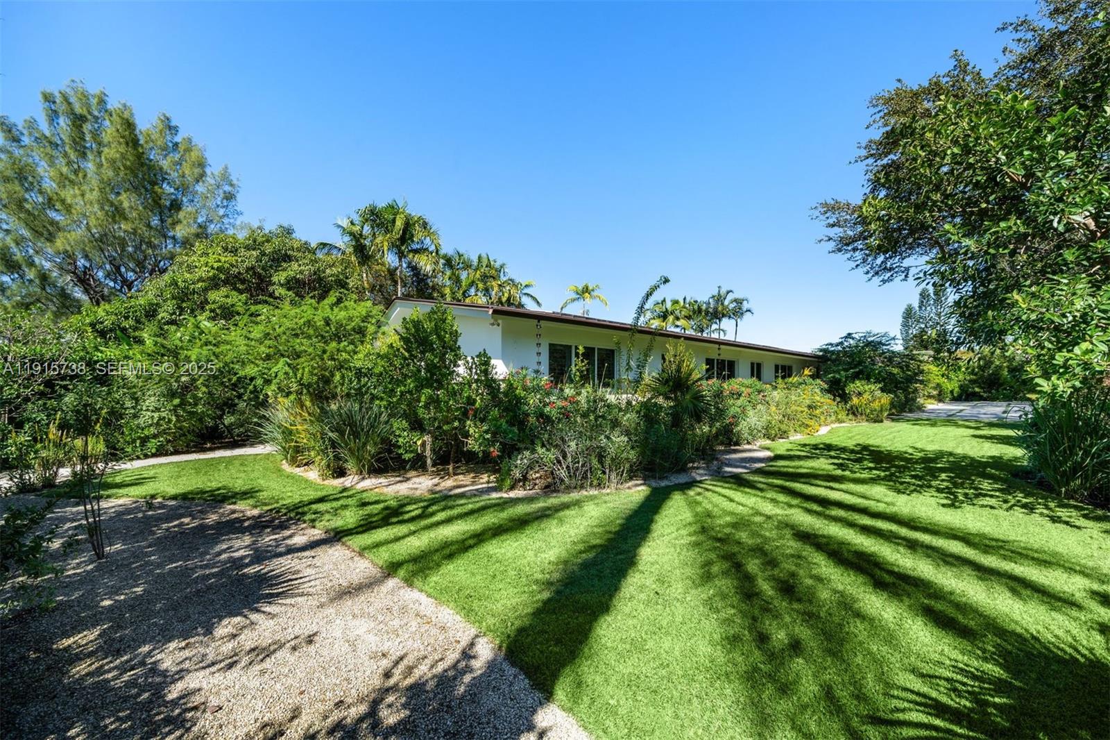 Pinecrest, Florida, 33156, United States, 4 Bedrooms Bedrooms, ,4 BathroomsBathrooms,Residential,For Sale,1997092