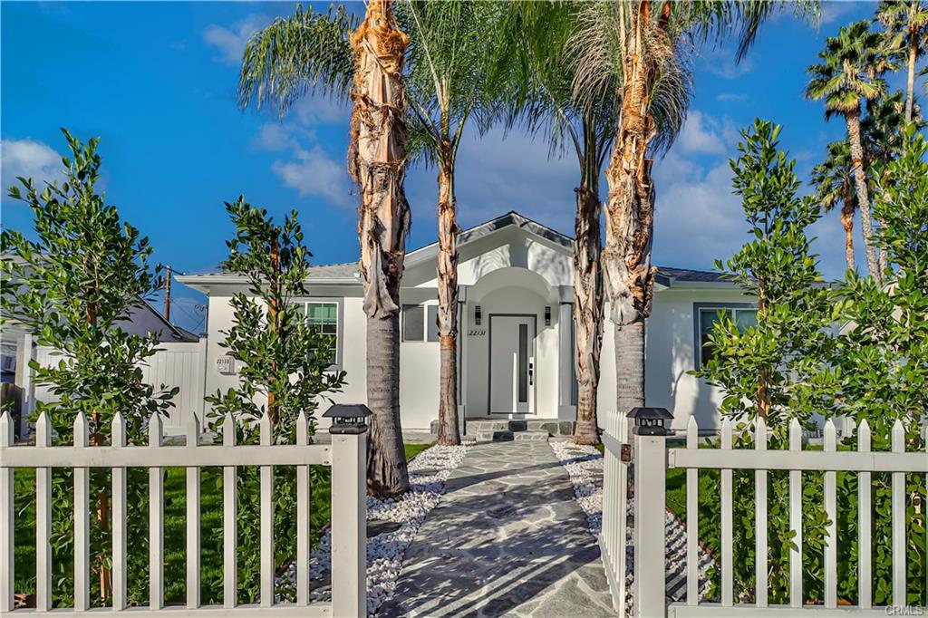 Woodland Hills, California, 91303, United States, 6 Bedrooms Bedrooms, ,7 BathroomsBathrooms,Residential,For Sale,1838273