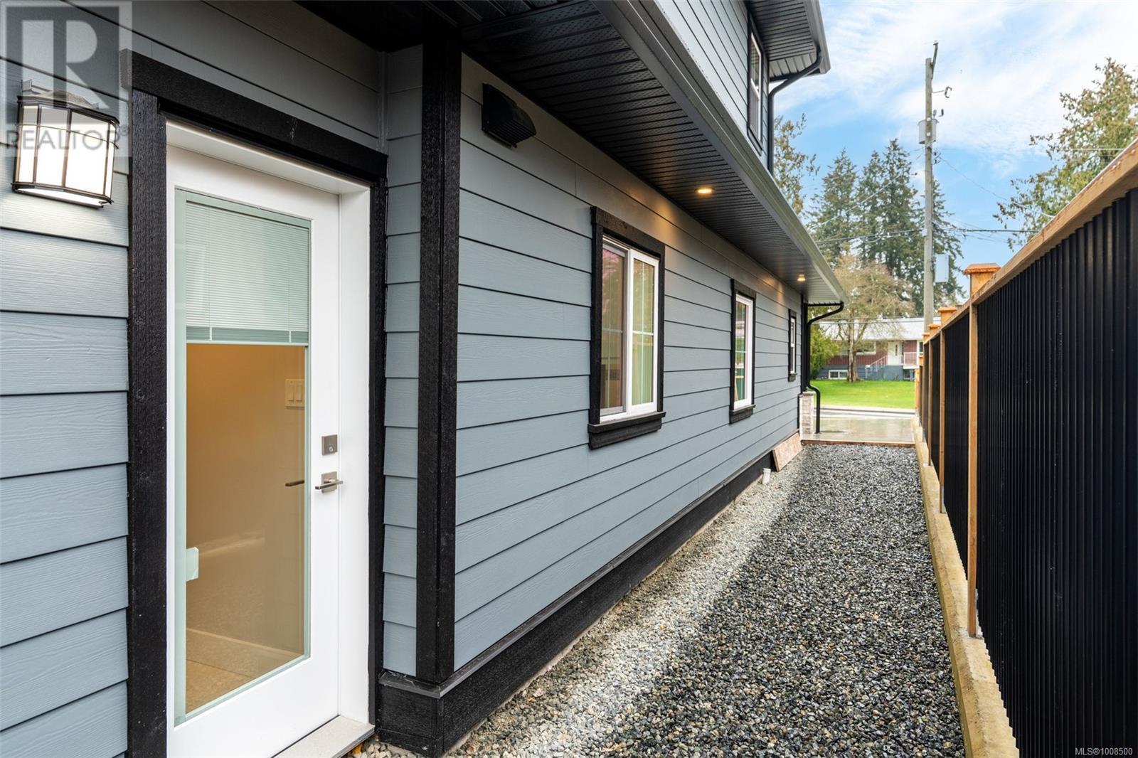 DUNCAN, British Columbia, V9L 4B4, CA, 4 Bedrooms Bedrooms, ,4 BathroomsBathrooms,Residential,For Sale,1910827