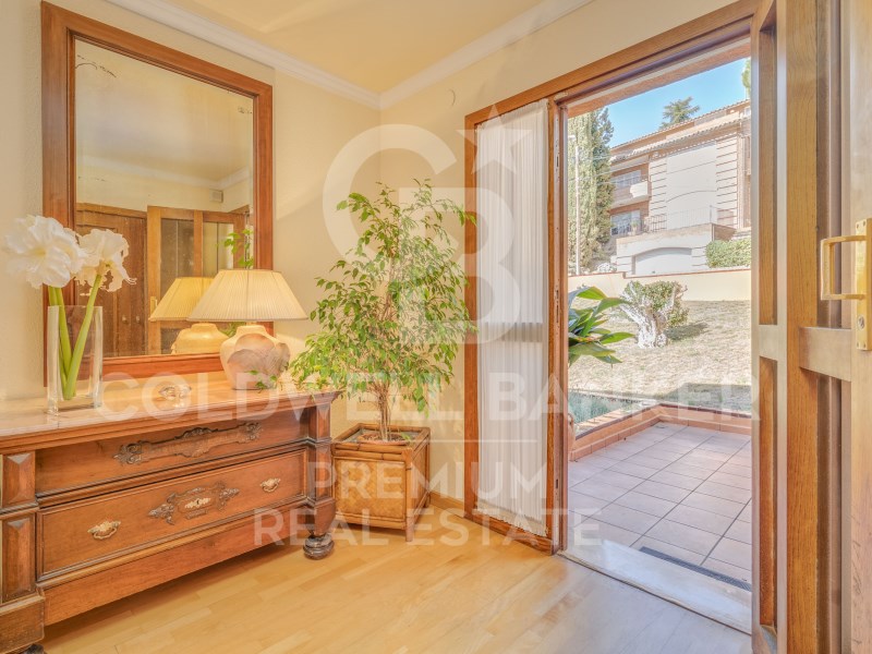 Cerdanyola del Vallès, Catalonia, ES, 4 Bedrooms Bedrooms, ,3 BathroomsBathrooms,Residential,For Sale,1481856