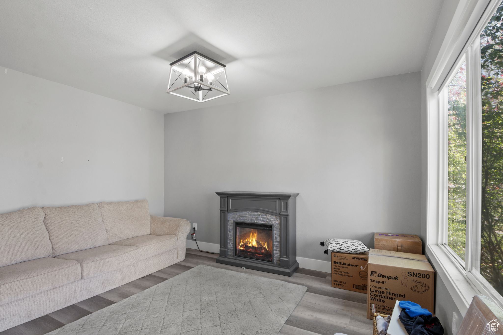 Lehi, Utah, 84043, United States, 4 Bedrooms Bedrooms, ,3 BathroomsBathrooms,Residential,For Sale,1795135