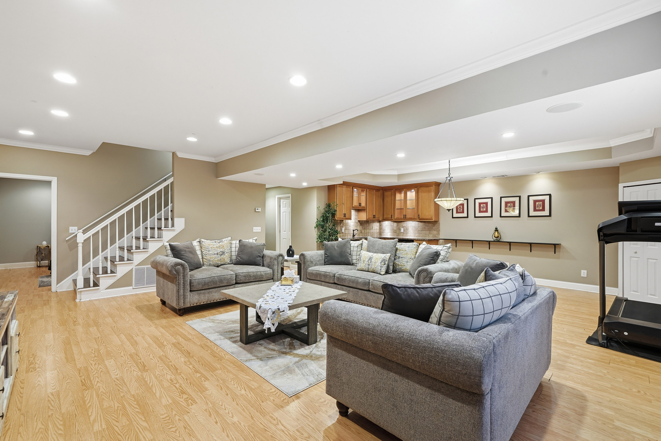  This Glastonberry Home Is Ready to Welcome Its Next Chapter - 物件實景