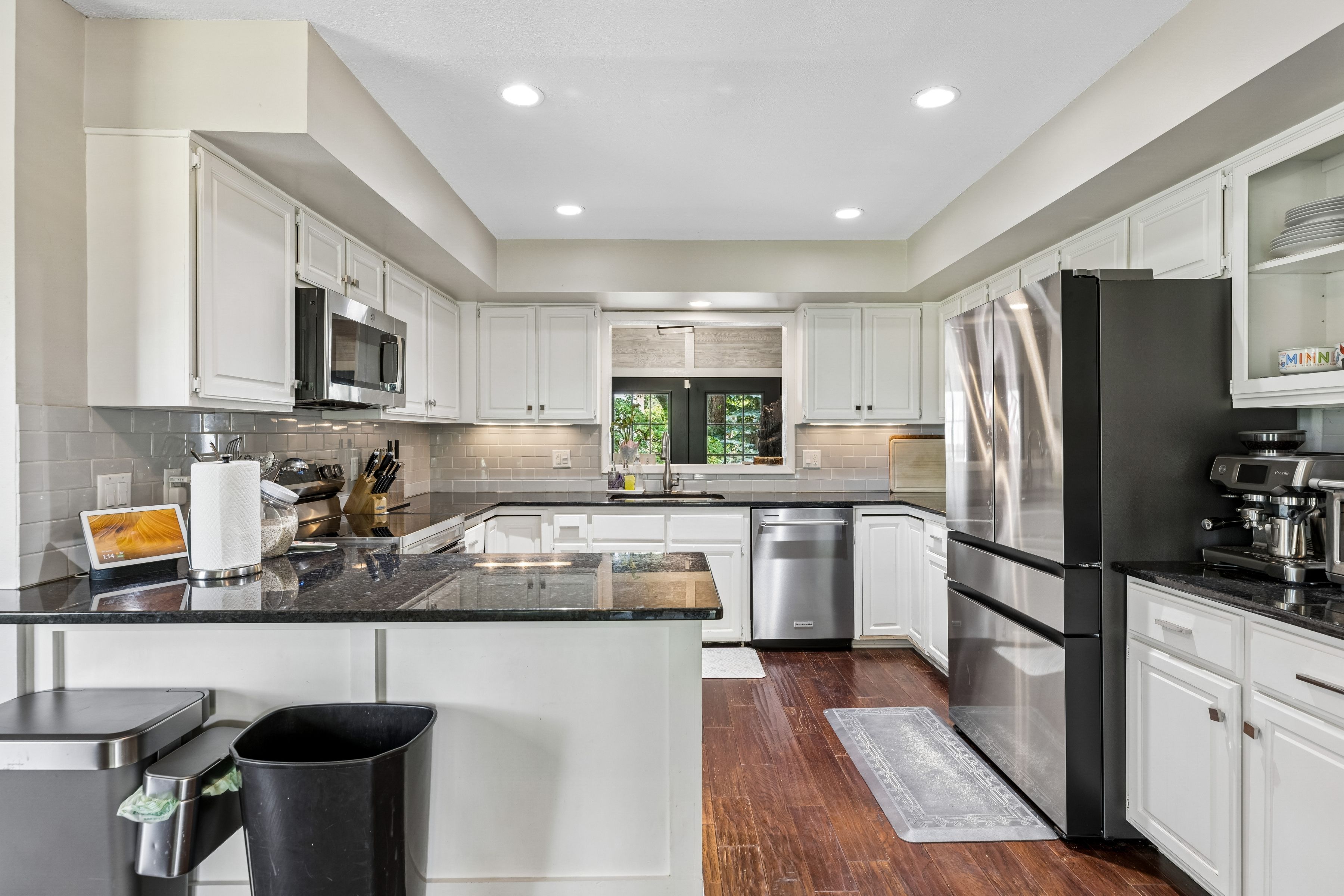  Beautifully Updated Home Overlooking Bent Creek Golf Course - 物件實景